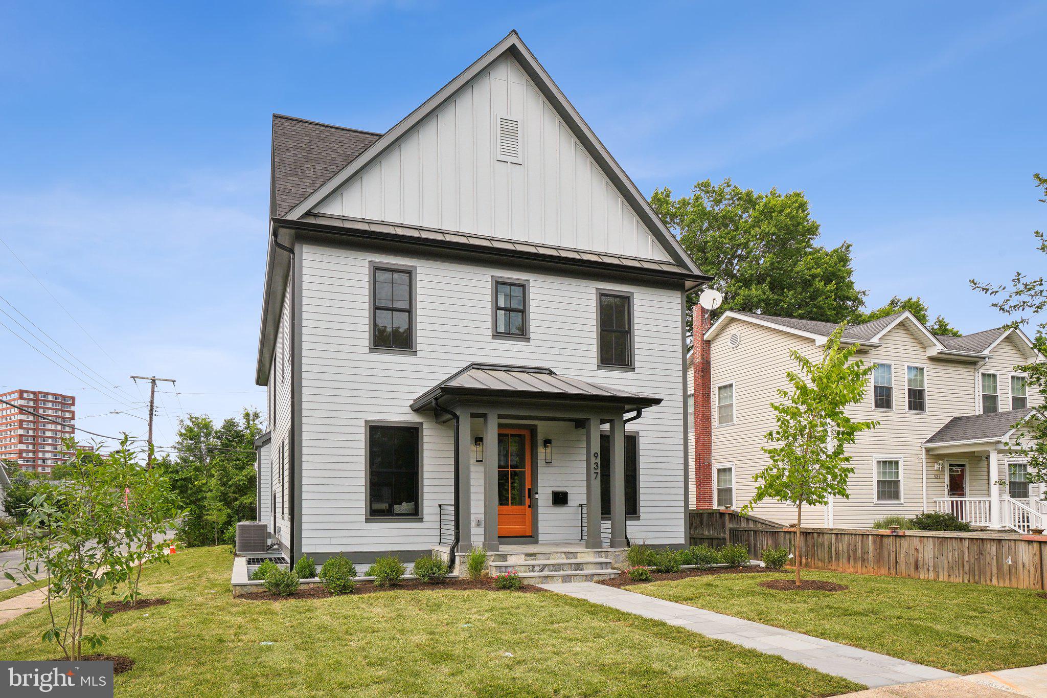 ADDISON HEIGHTS - Residential
