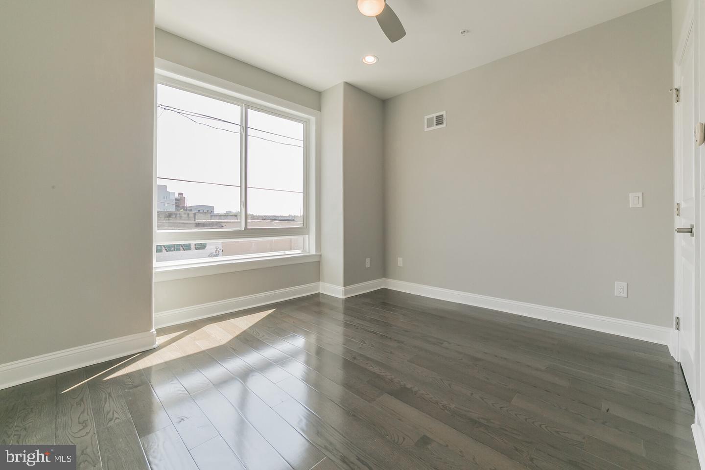 WEST KENSINGTON - Residential