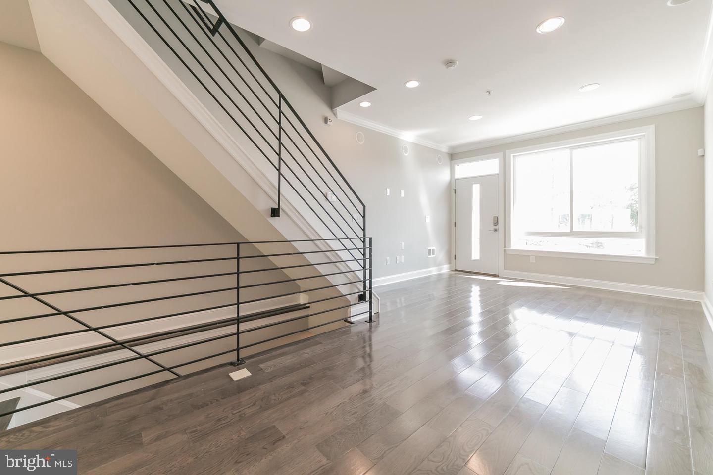 WEST KENSINGTON - Residential