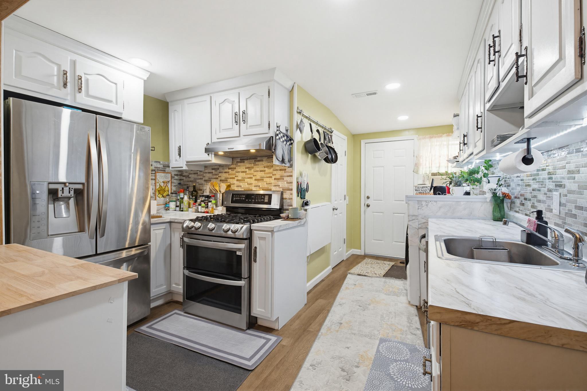 AMITY GARDENS - Residential