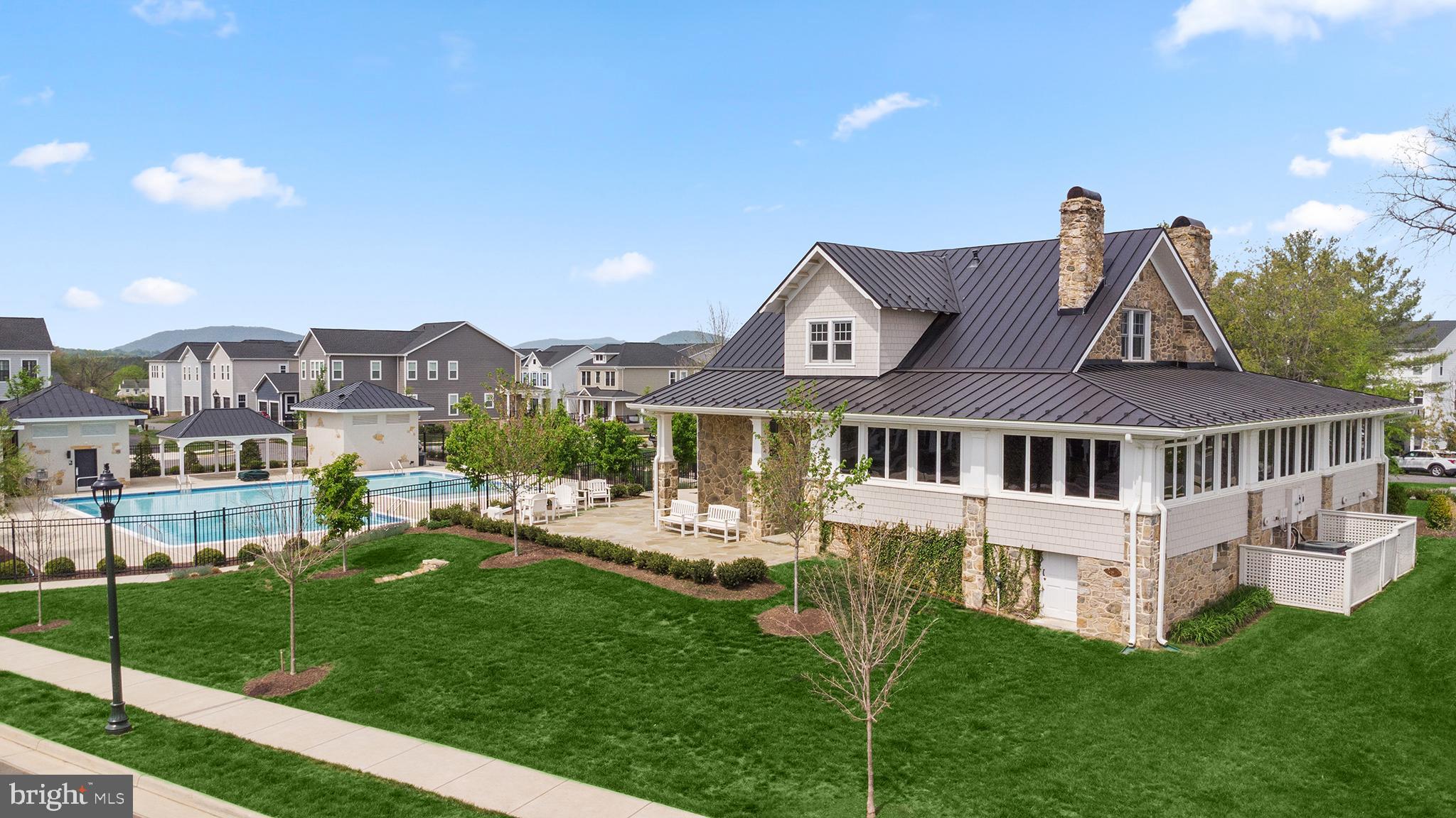 HERITAGE AT MARSHALL - Residential
