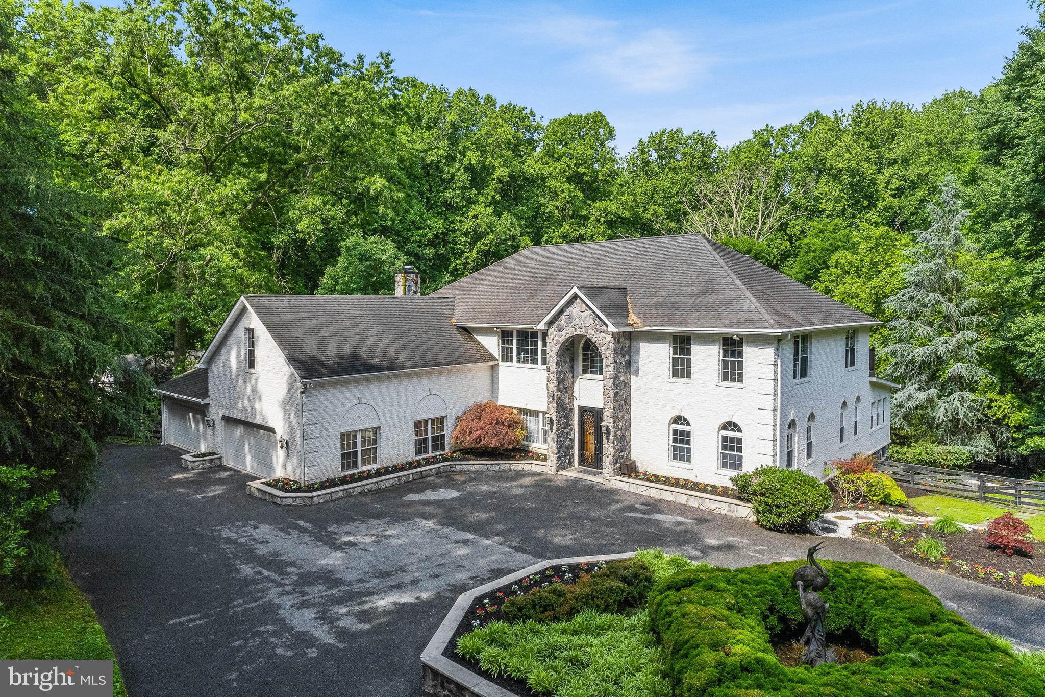 LAKE HILL ESTATES - Residential