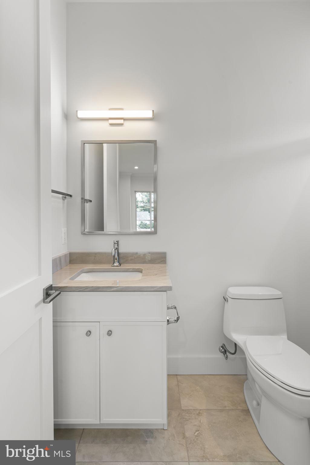HOLMES RUN HEIGHTS - Residential