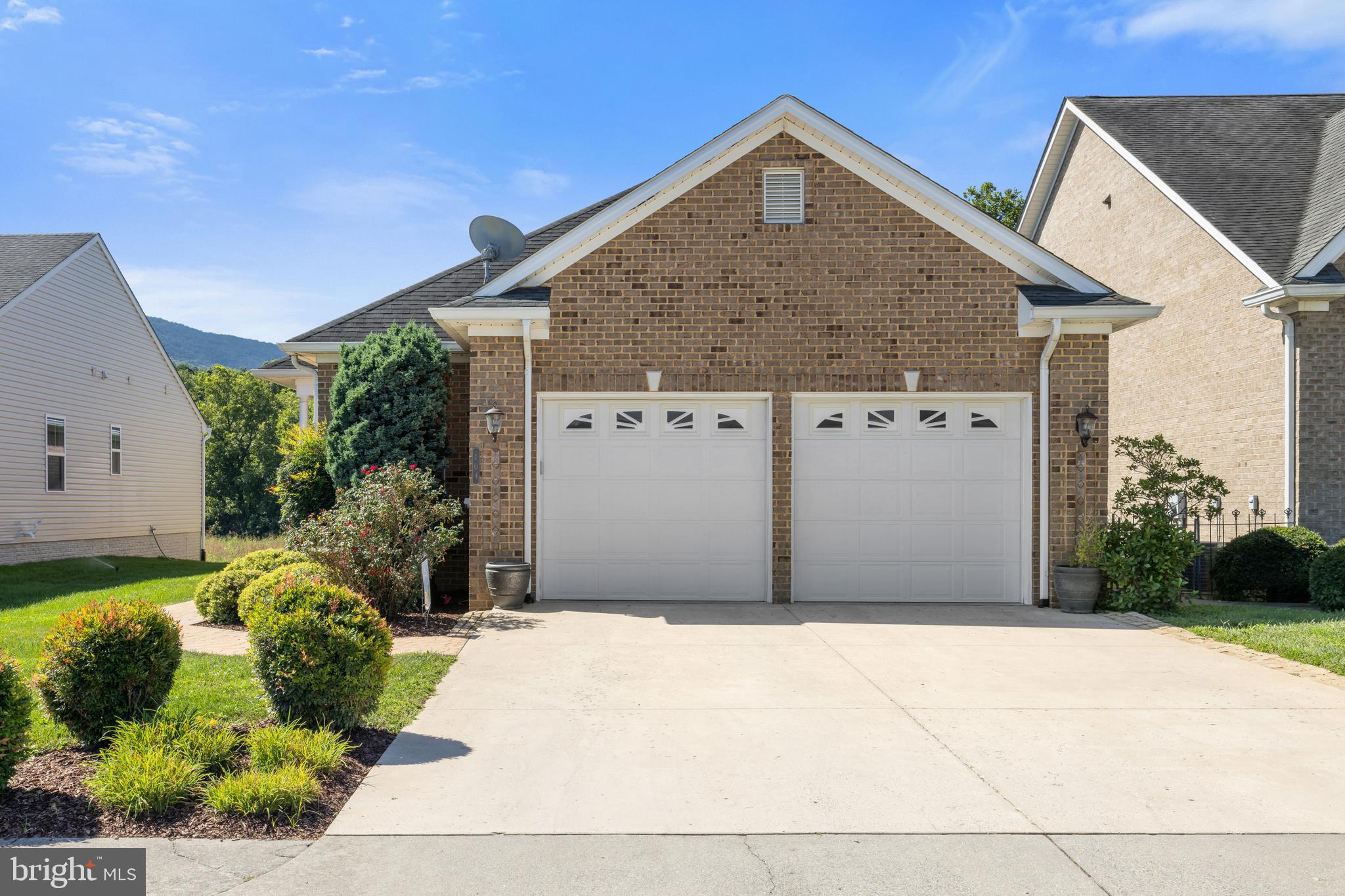 THE VILLAGE AT SMITH CREEK - Residential