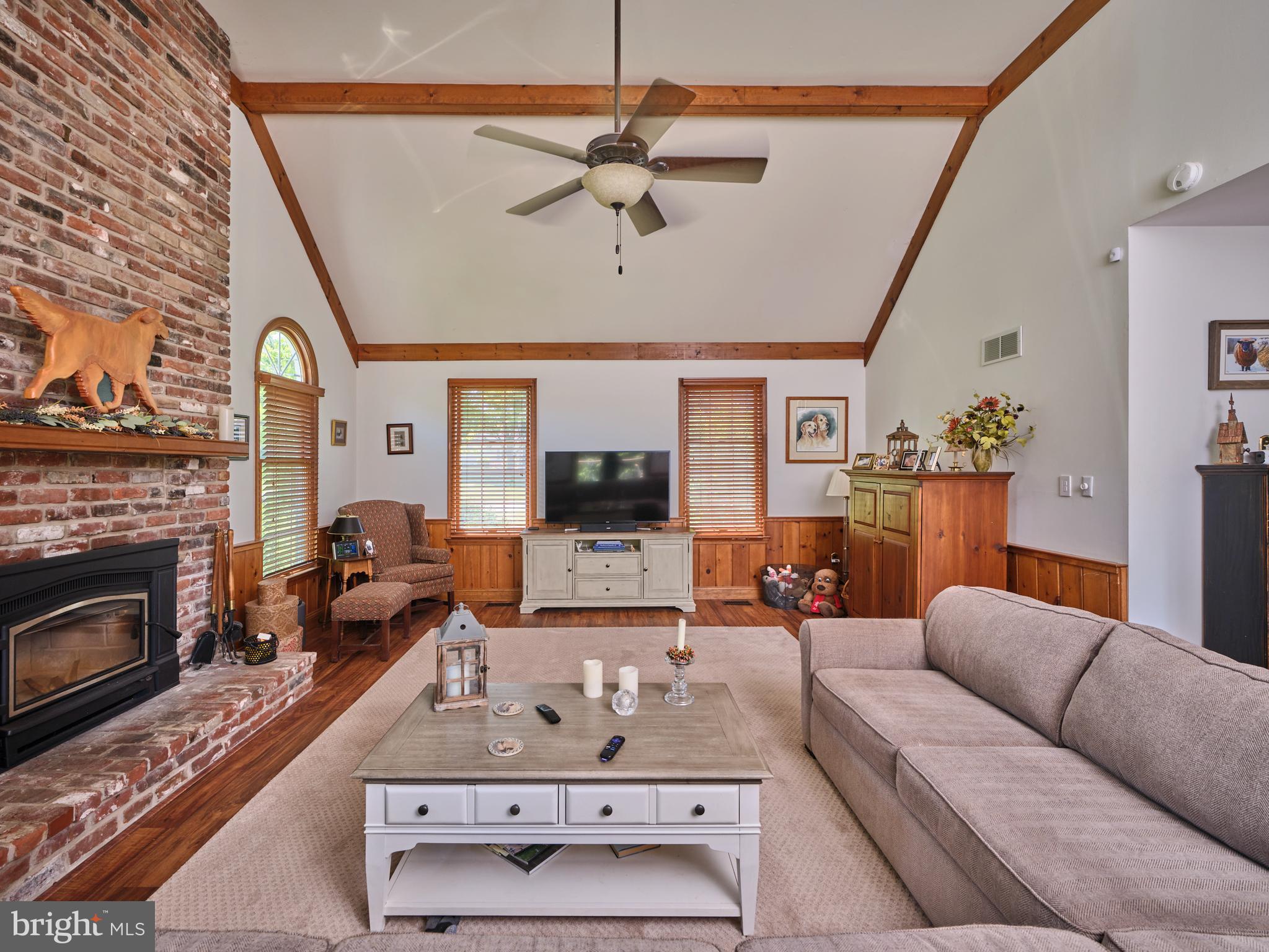 HUNTERS RUN - Residential