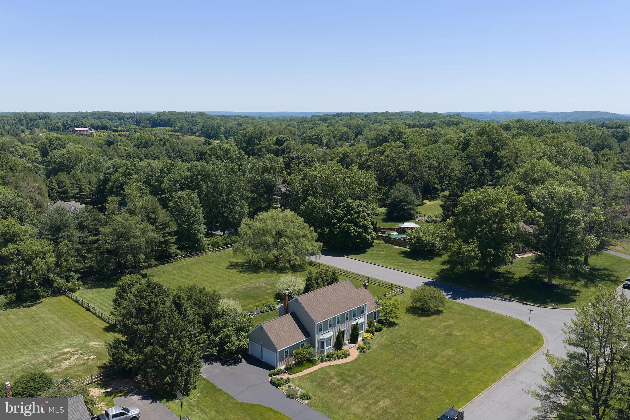 HUNTERS RUN - Residential