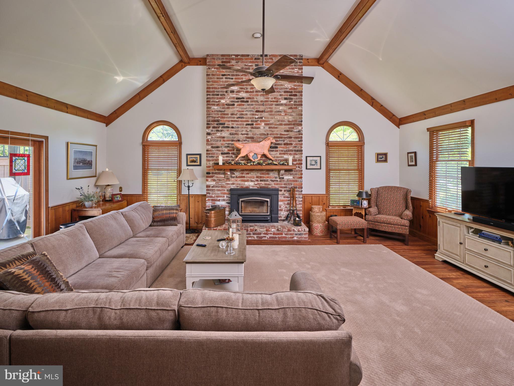 HUNTERS RUN - Residential