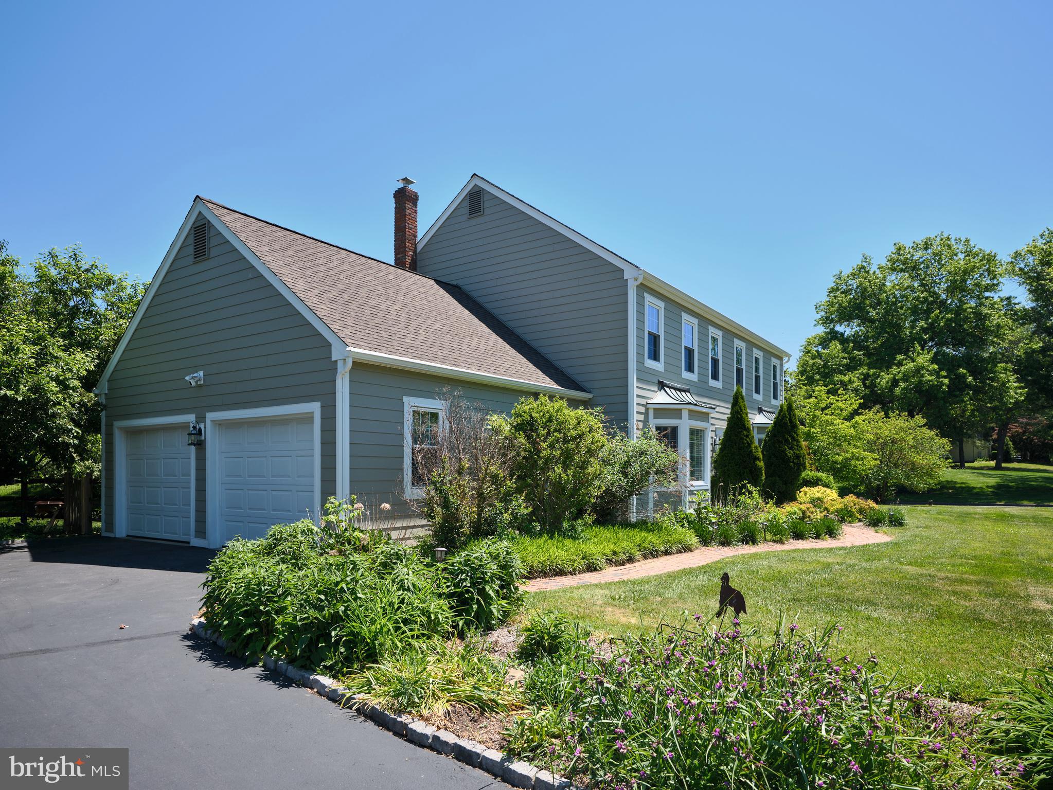 HUNTERS RUN - Residential