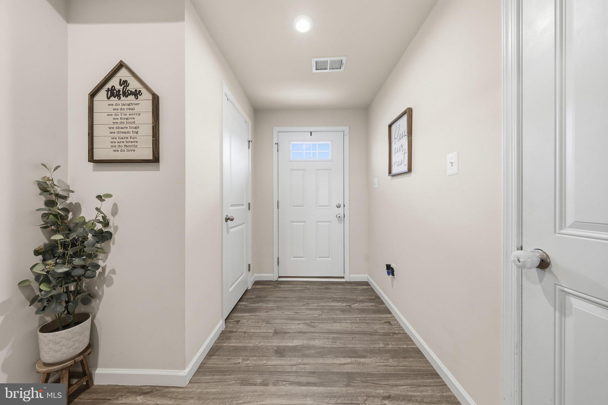 THE LAKES AT MARTINSBURG - Residential