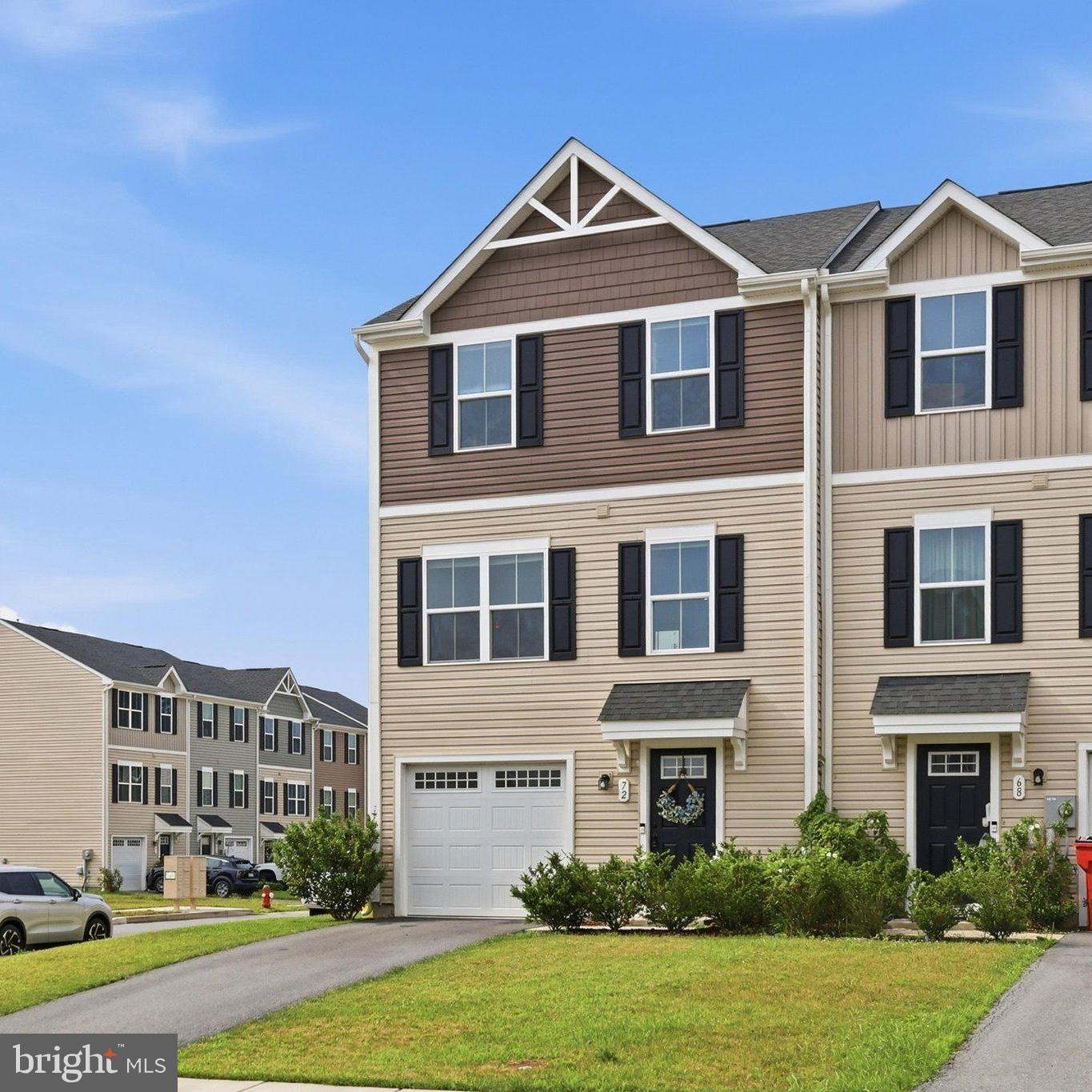 THE LAKES AT MARTINSBURG - Residential