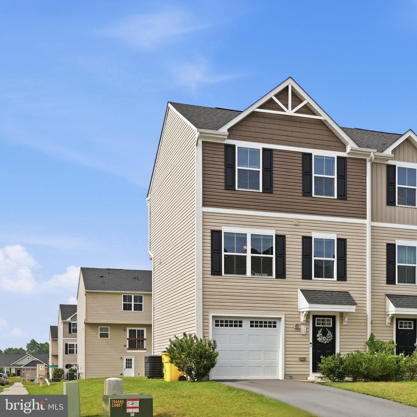 THE LAKES AT MARTINSBURG - Residential