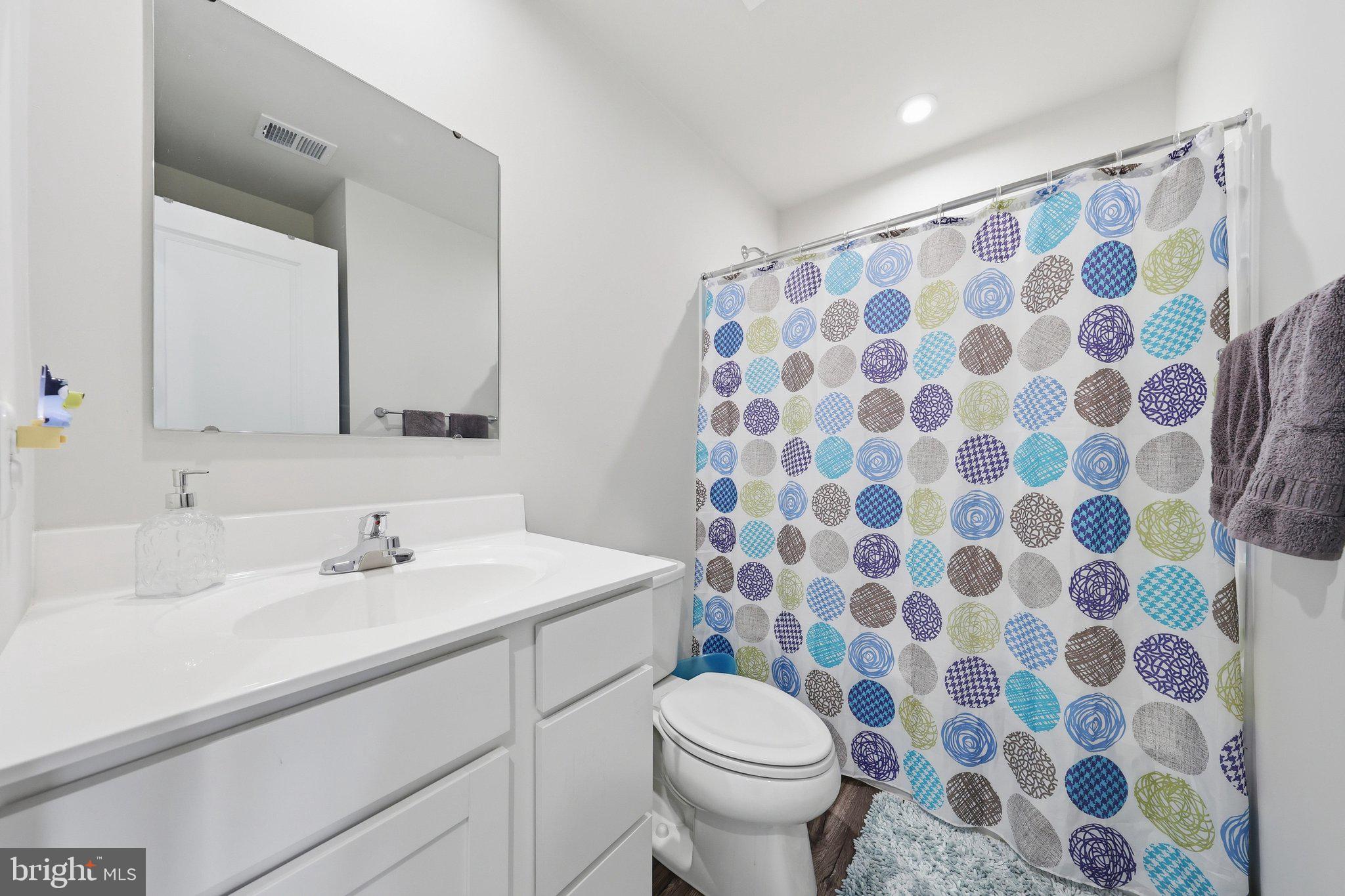 THE LAKES AT MARTINSBURG - Residential
