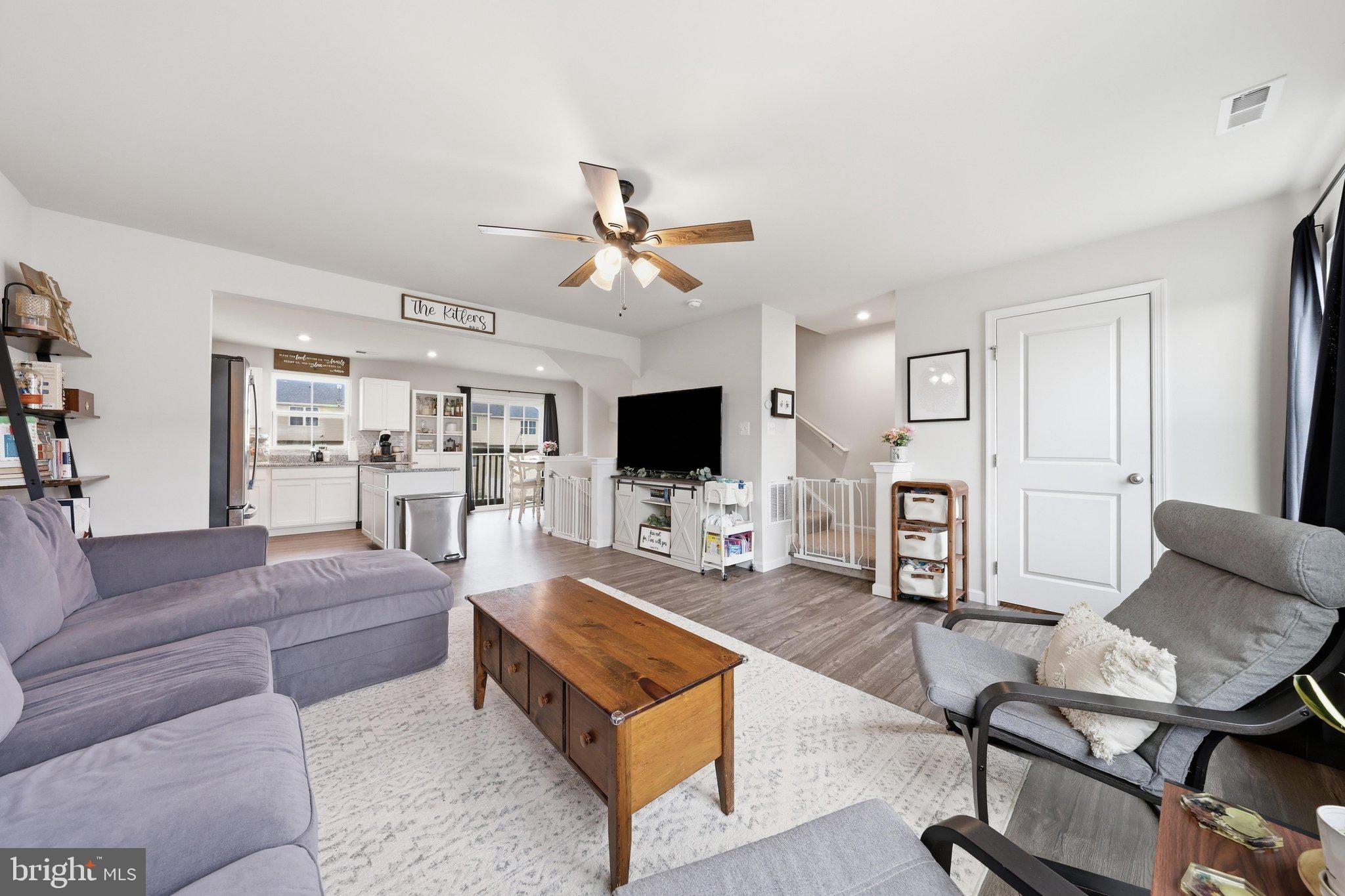 THE LAKES AT MARTINSBURG - Residential