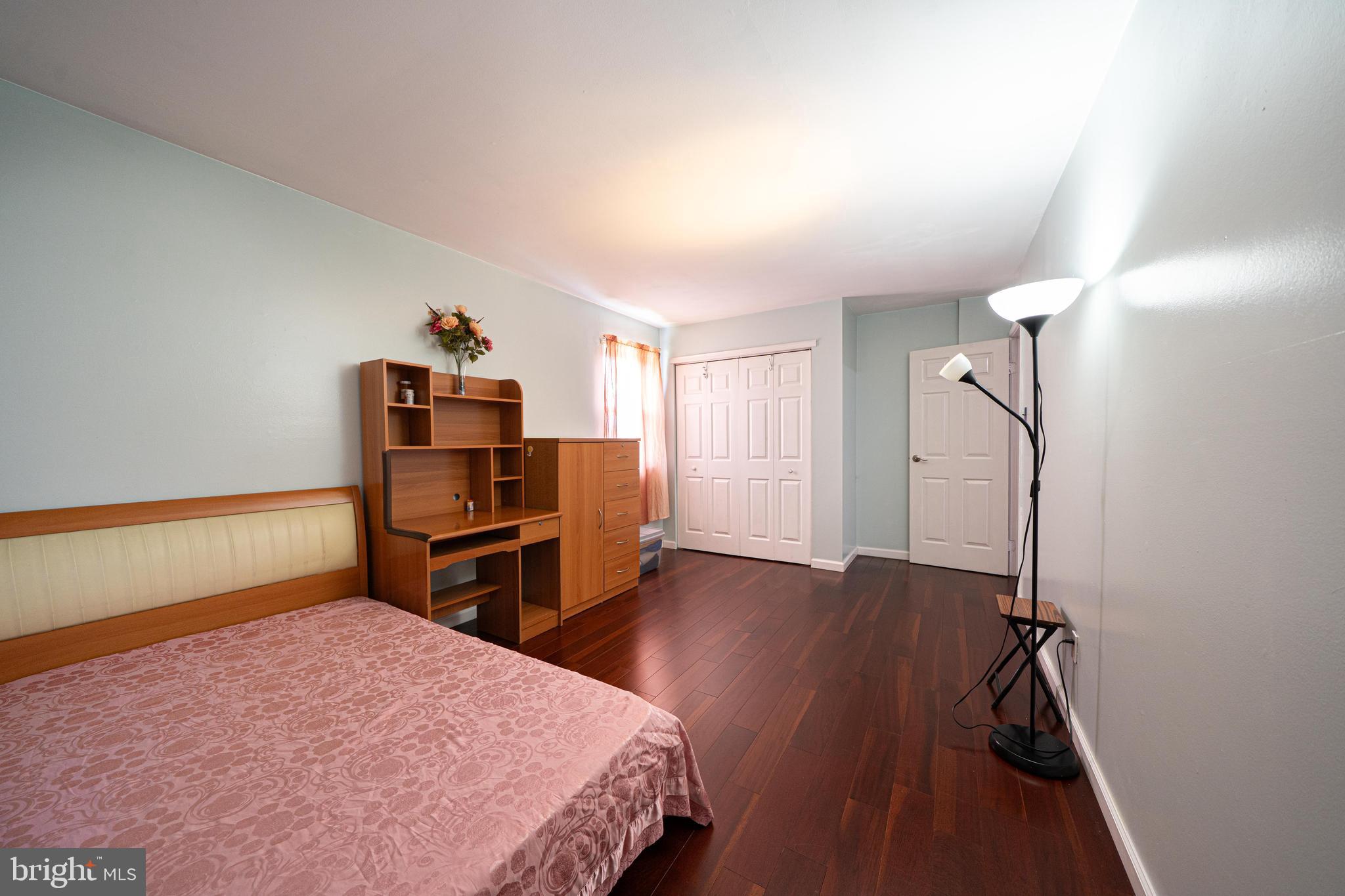 BUSTLETON - Residential