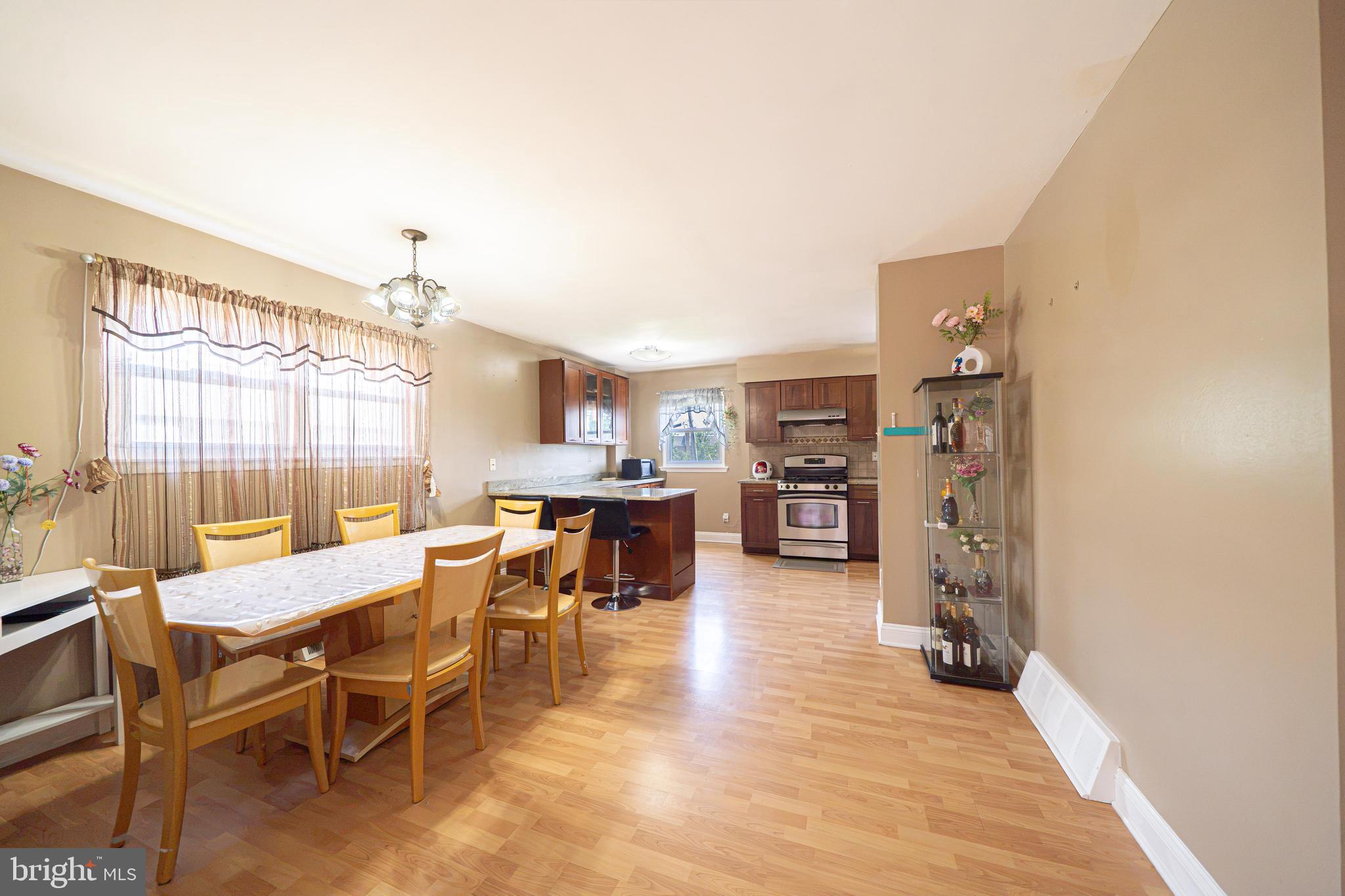 BUSTLETON - Residential