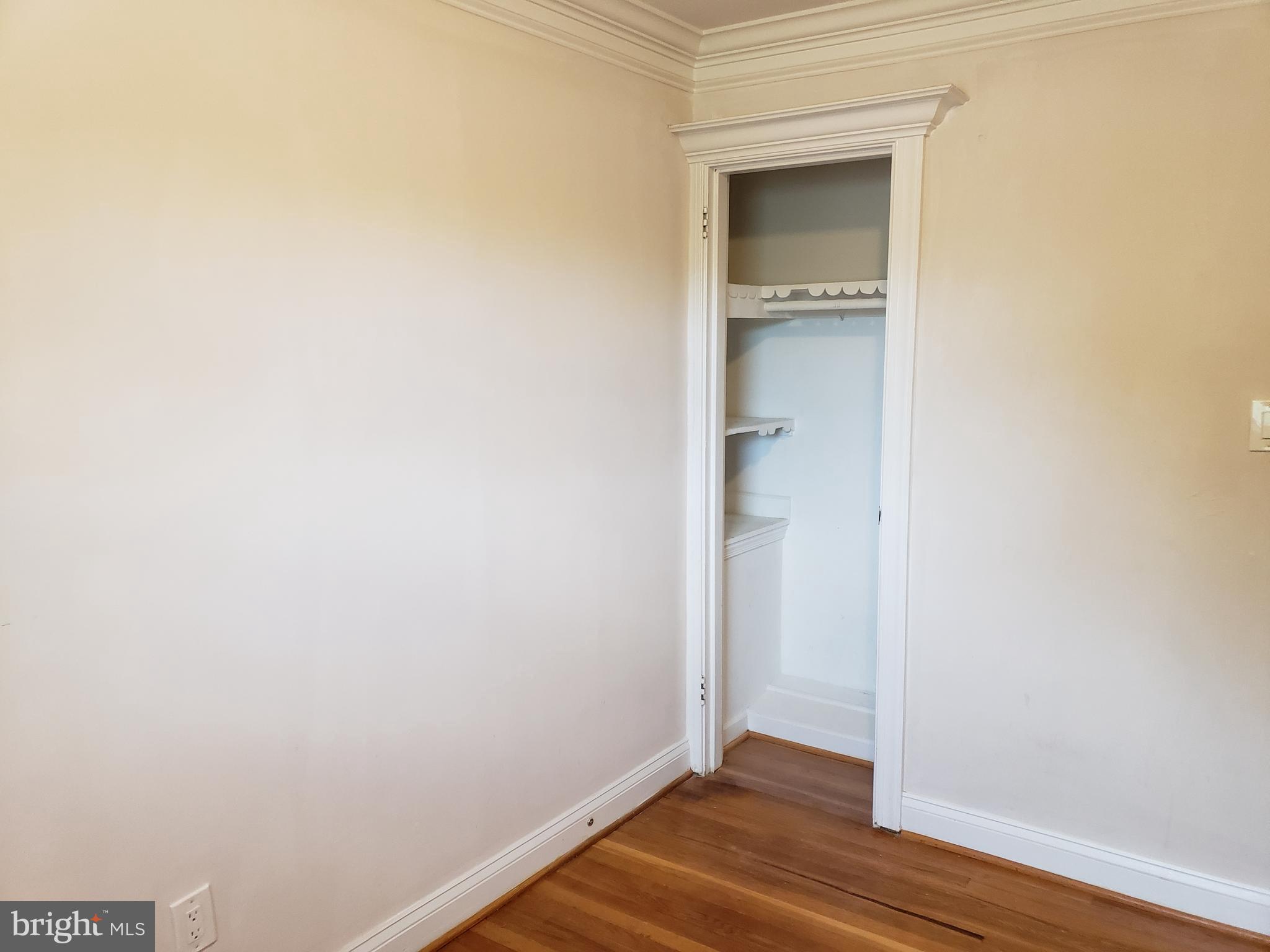 WHEATON WOODS - Residential Lease