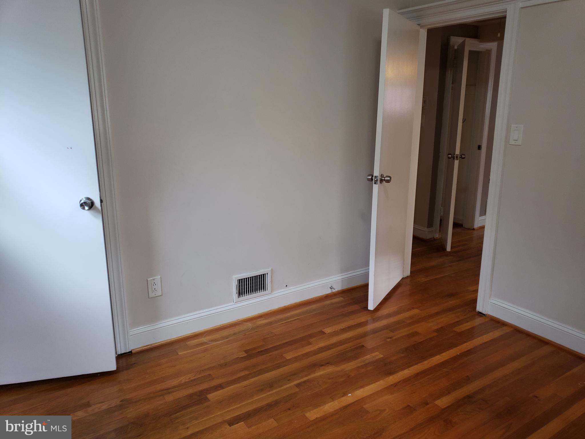WHEATON WOODS - Residential Lease