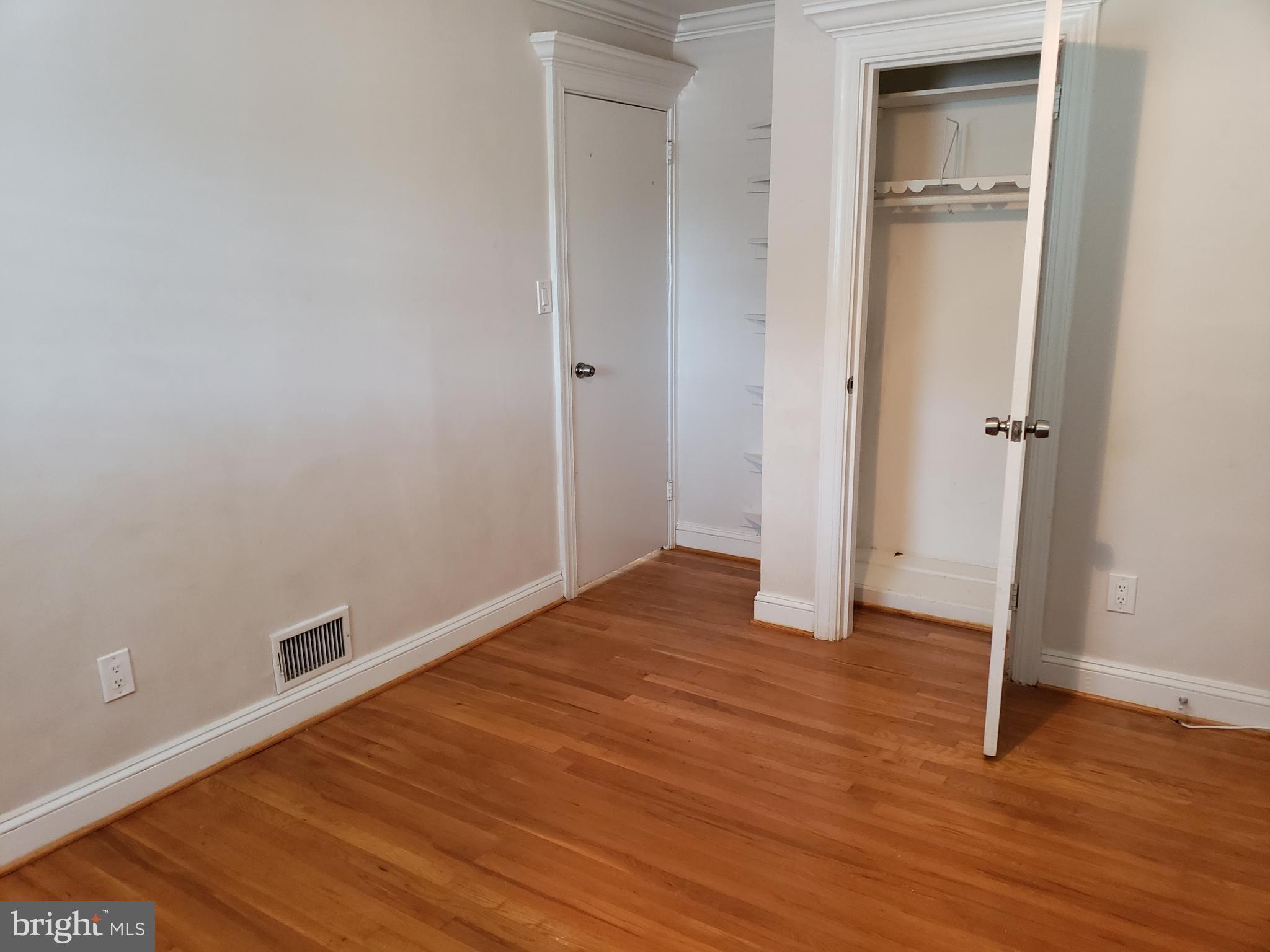 WHEATON WOODS - Residential Lease