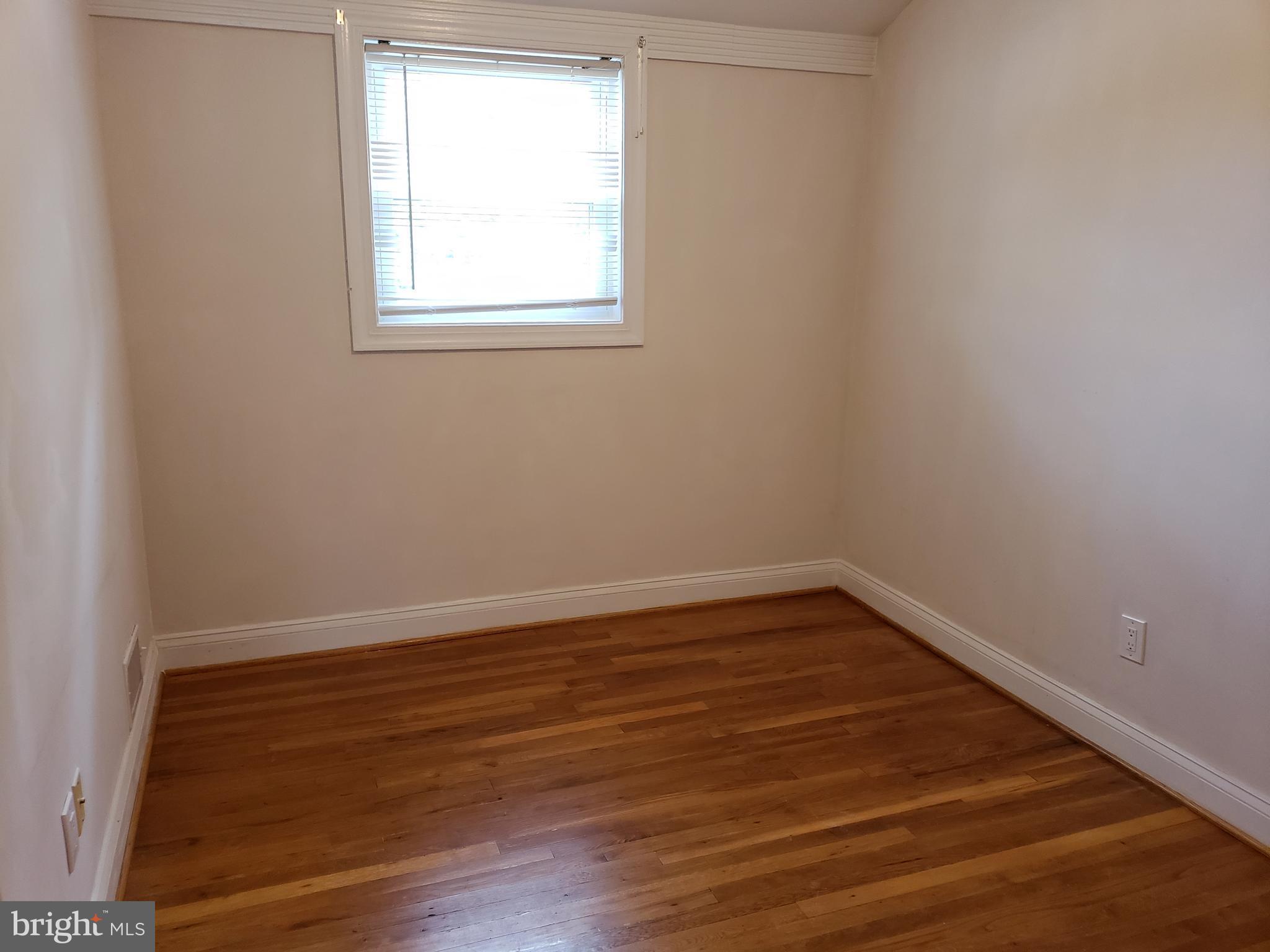 WHEATON WOODS - Residential Lease