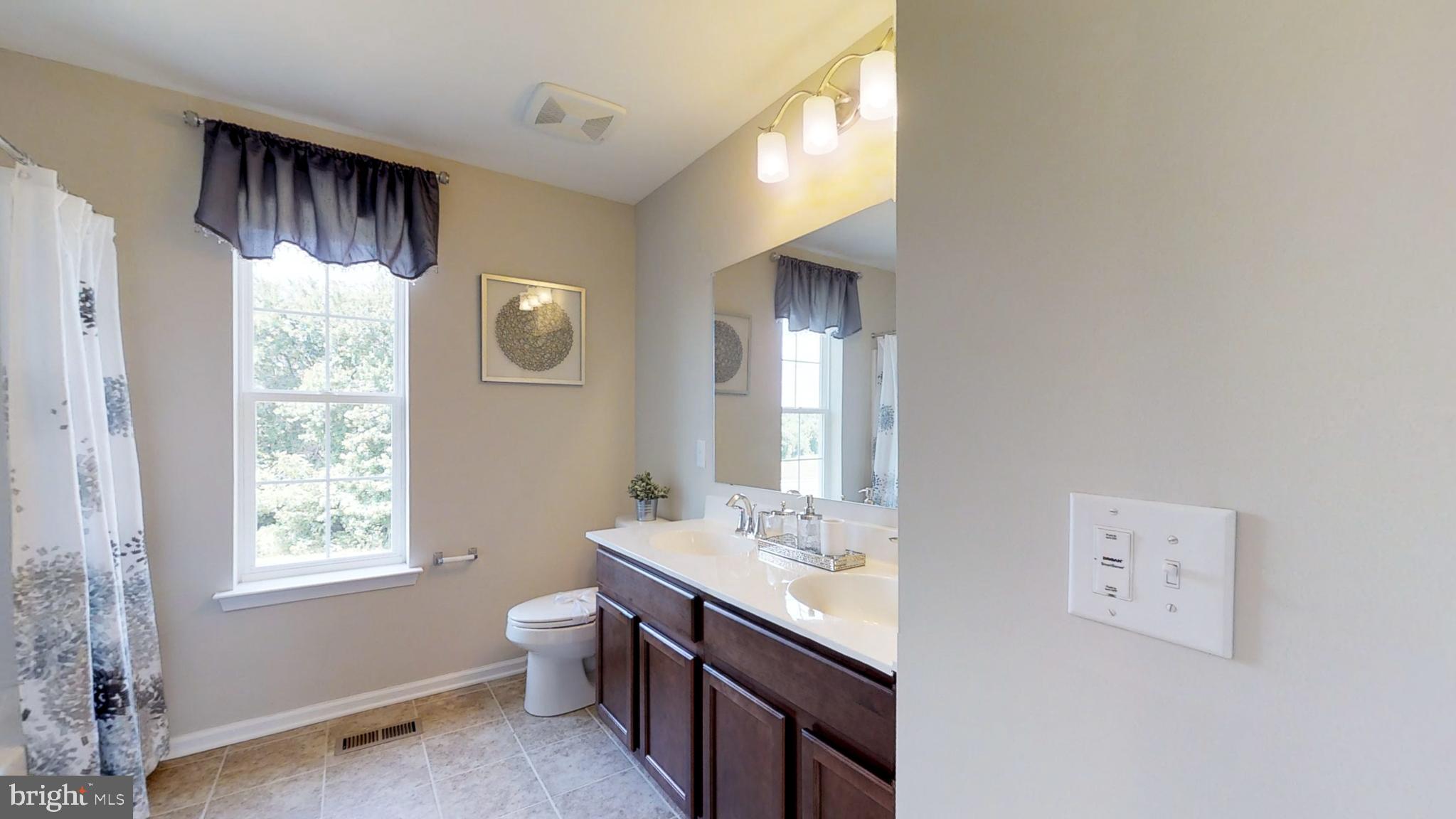 HIDDEN BROOK - Residential