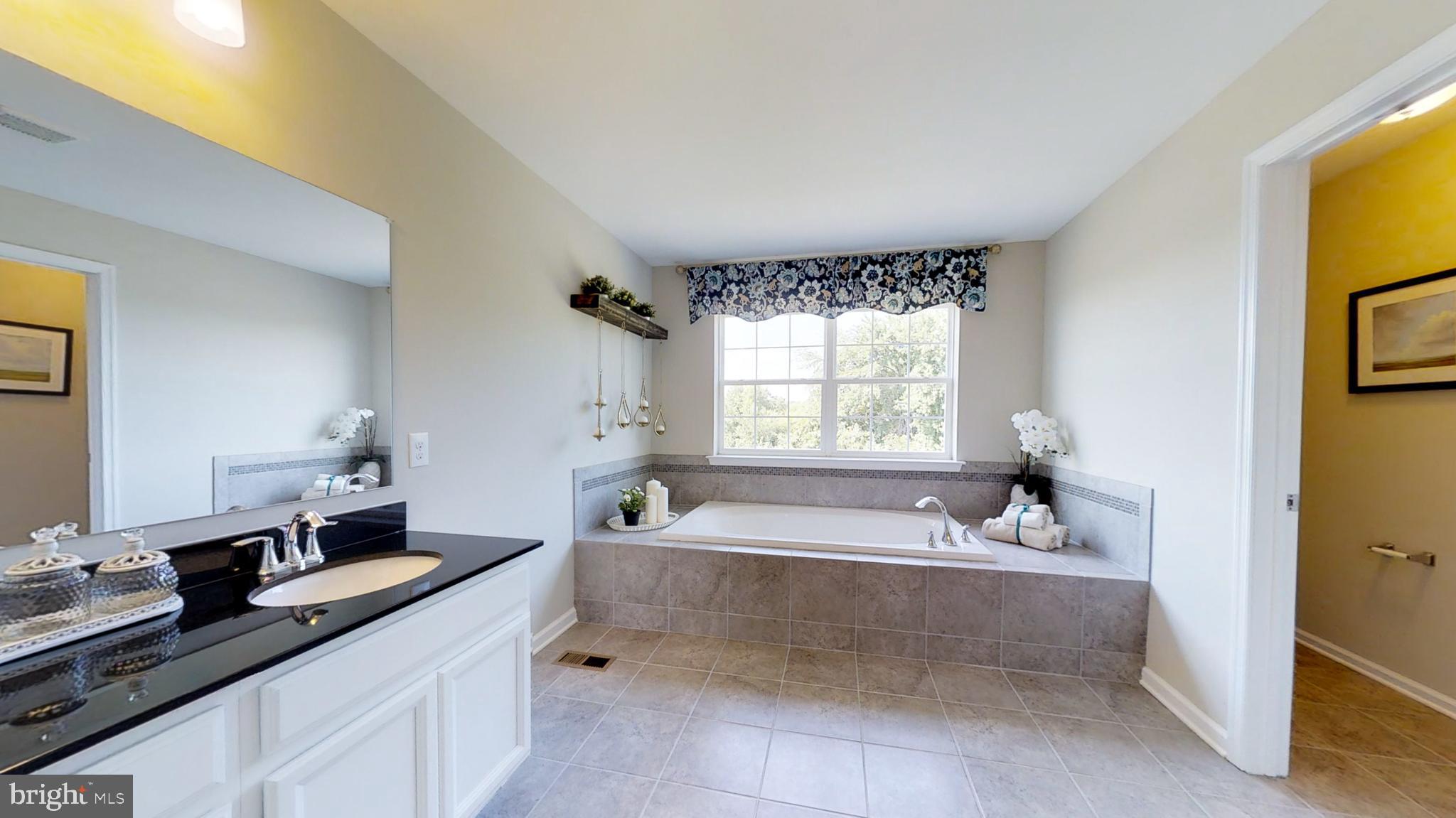 HIDDEN BROOK - Residential