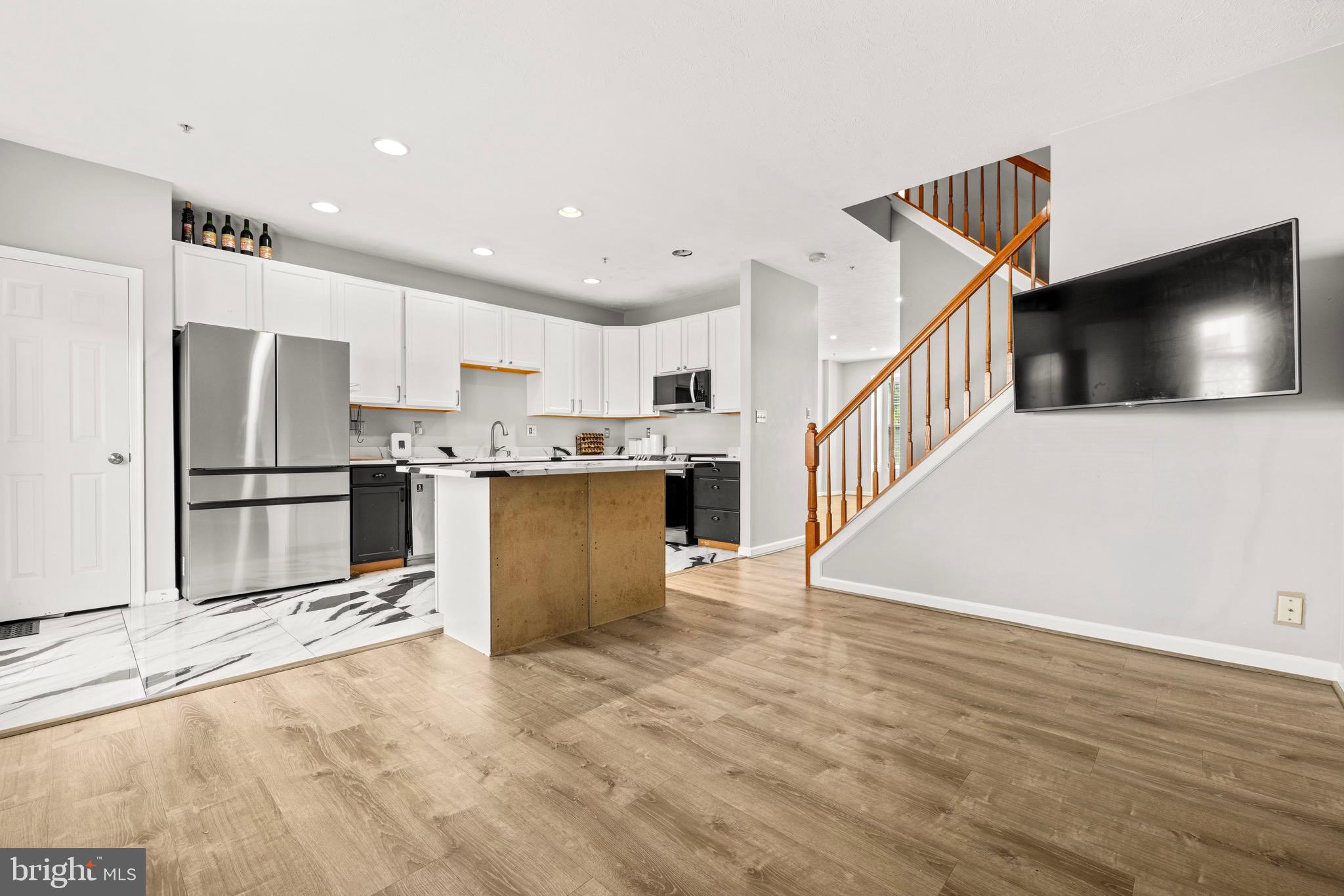MIRAMAR LANDING - Residential