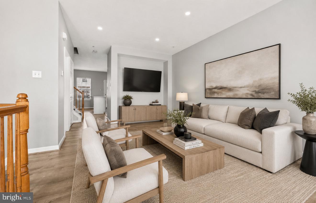 MIRAMAR LANDING - Residential