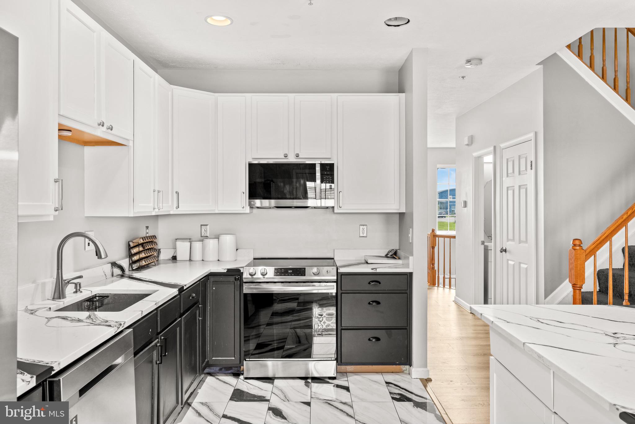MIRAMAR LANDING - Residential