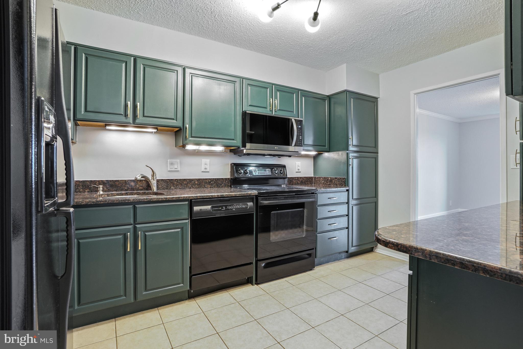 MONTEBELLO - Residential