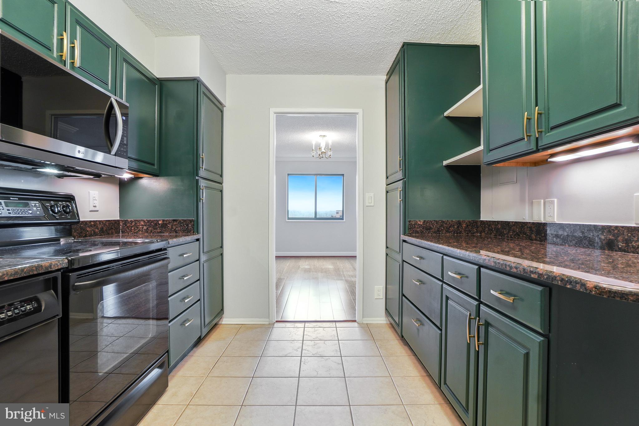 MONTEBELLO - Residential