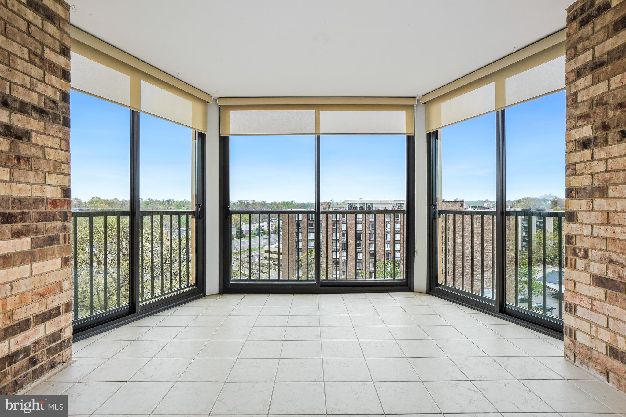 MONTEBELLO - Residential