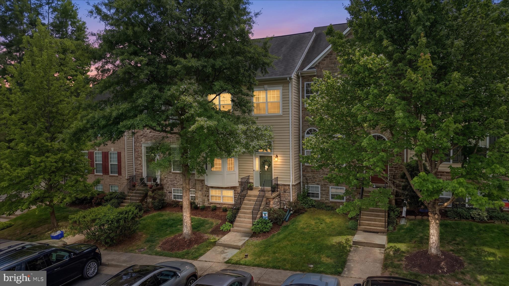 TOWNES OF BRANBURY GLEN - Residential