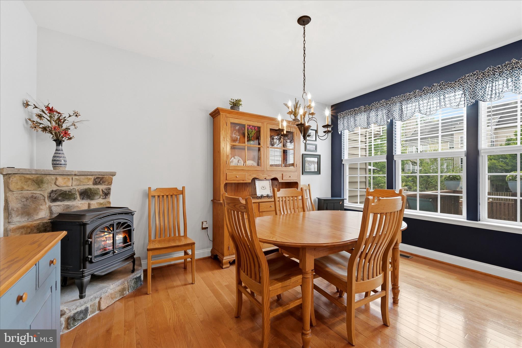 TOWNES OF BRANBURY GLEN - Residential
