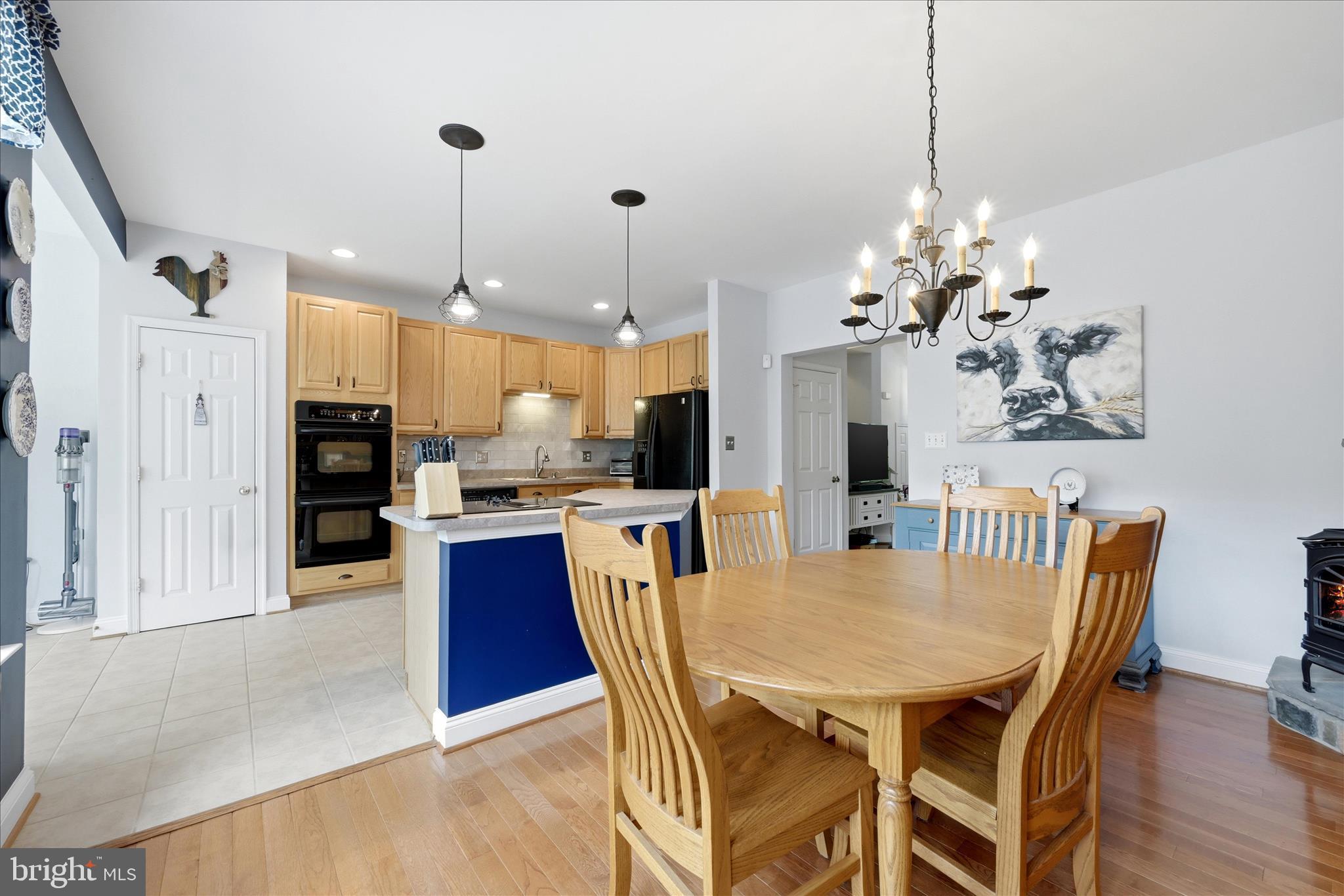 TOWNES OF BRANBURY GLEN - Residential