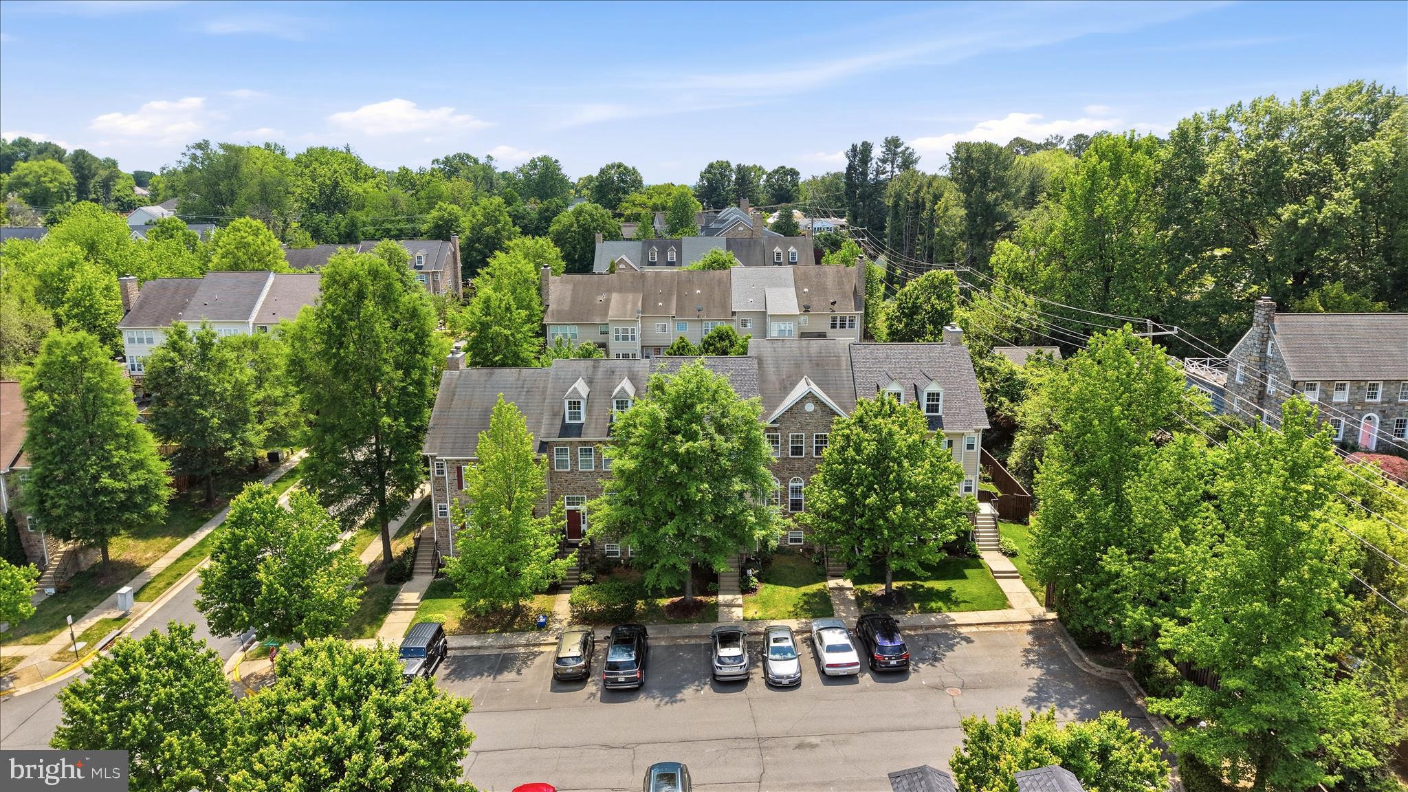 TOWNES OF BRANBURY GLEN - Residential
