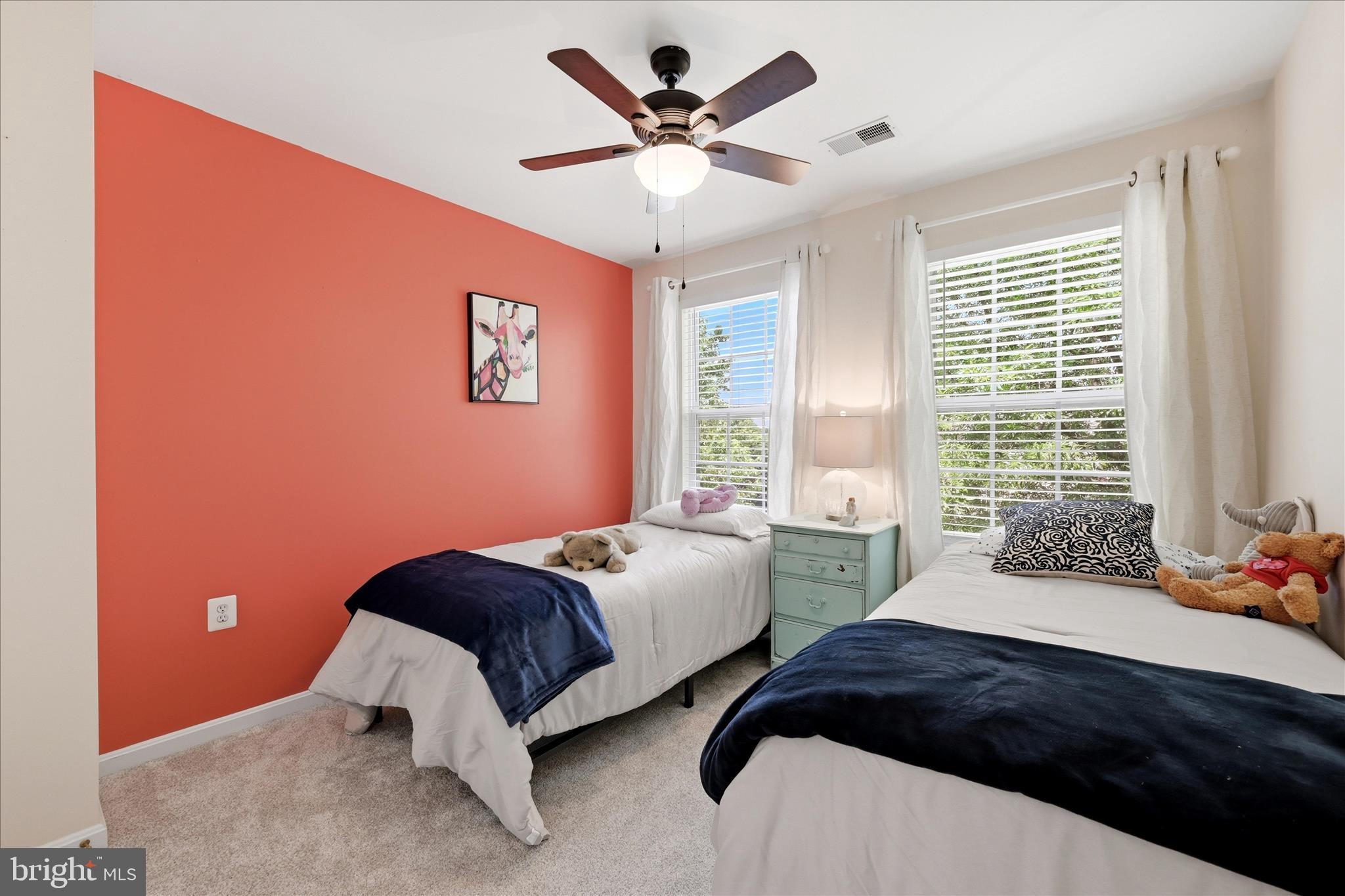 TOWNES OF BRANBURY GLEN - Residential