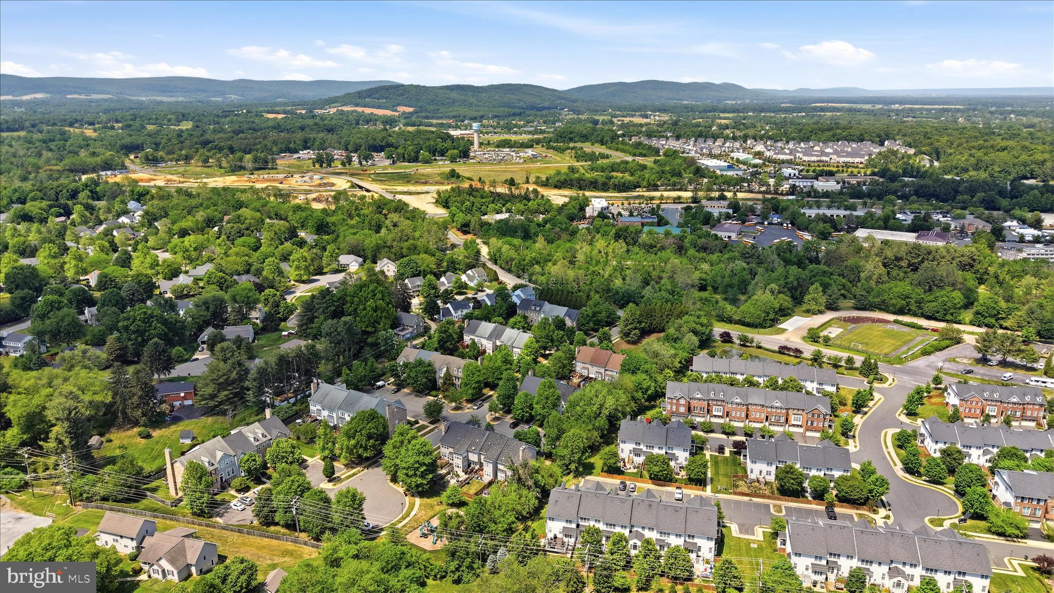 TOWNES OF BRANBURY GLEN - Residential