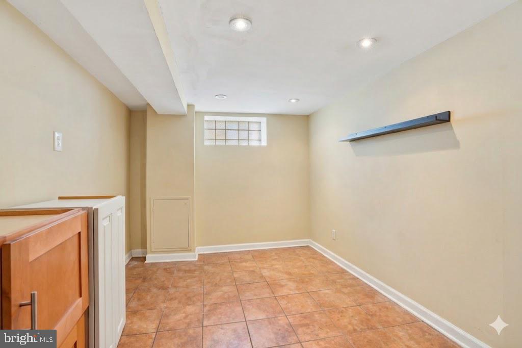 WEST PHILADELPHIA - Residential