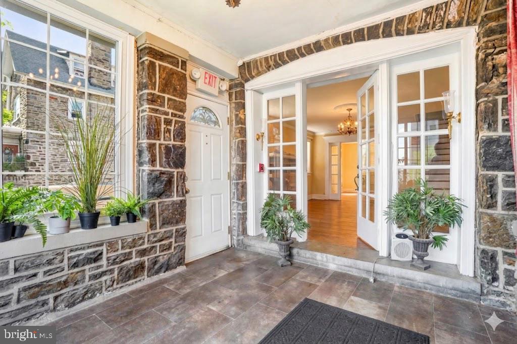 WEST PHILADELPHIA - Residential