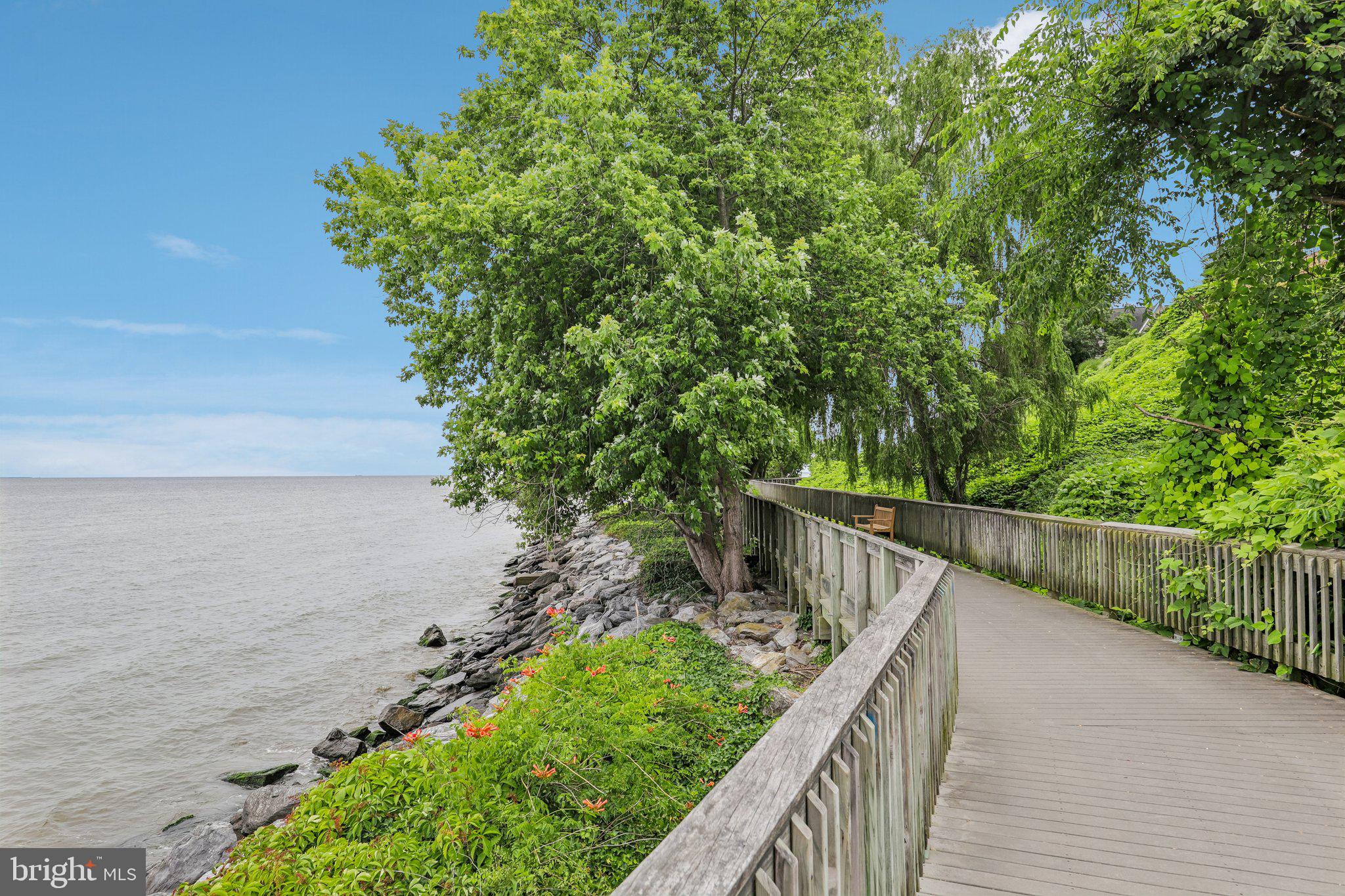 COX GLEN AT RICHFIELD STATION - Residential