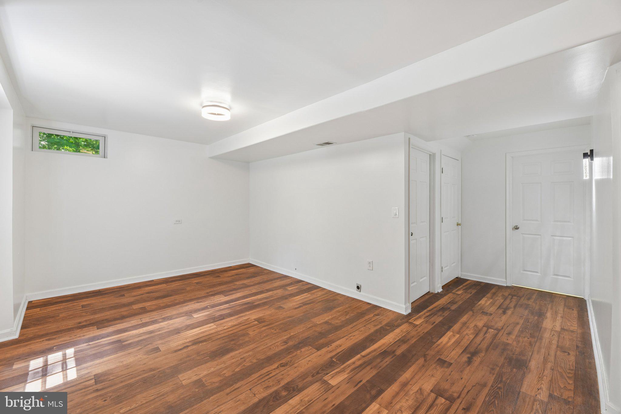 COX GLEN AT RICHFIELD STATION - Residential