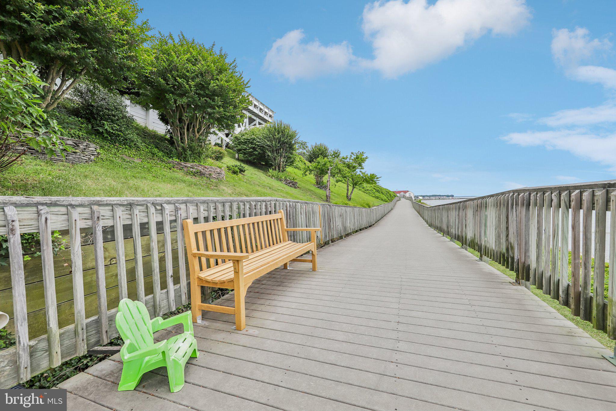 COX GLEN AT RICHFIELD STATION - Residential