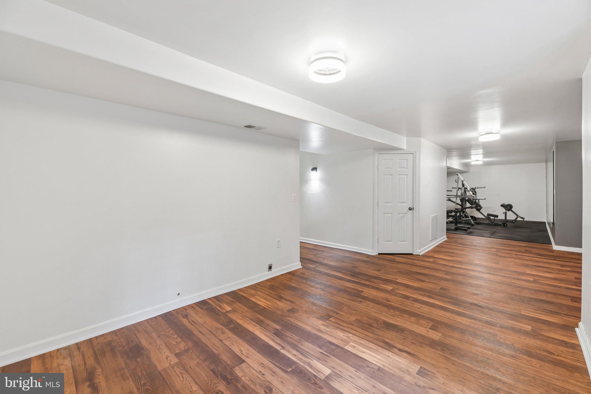 COX GLEN AT RICHFIELD STATION - Residential