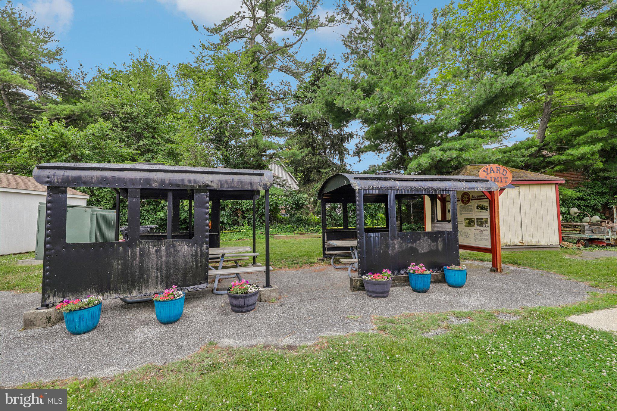COX GLEN AT RICHFIELD STATION - Residential