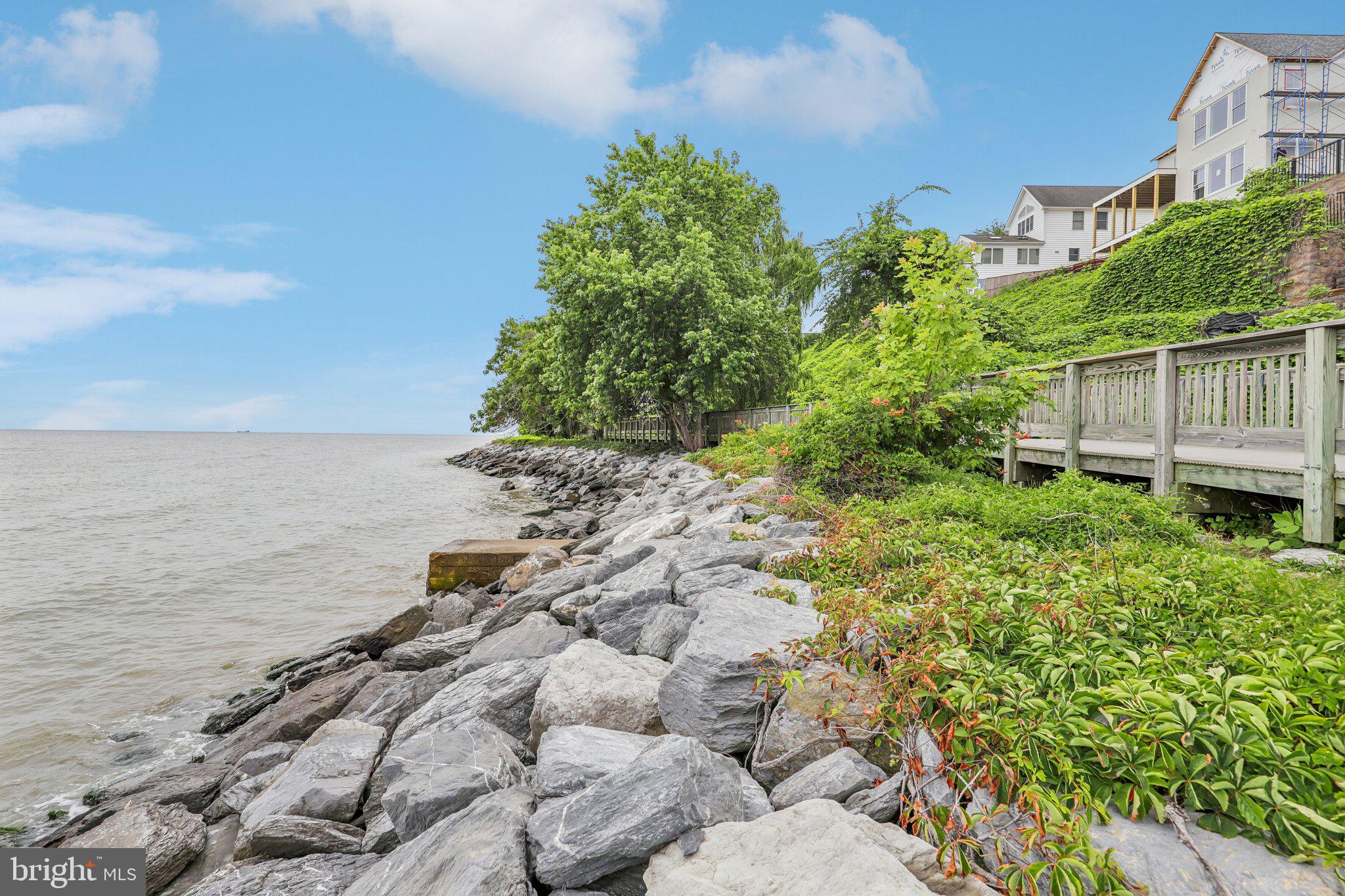 COX GLEN AT RICHFIELD STATION - Residential