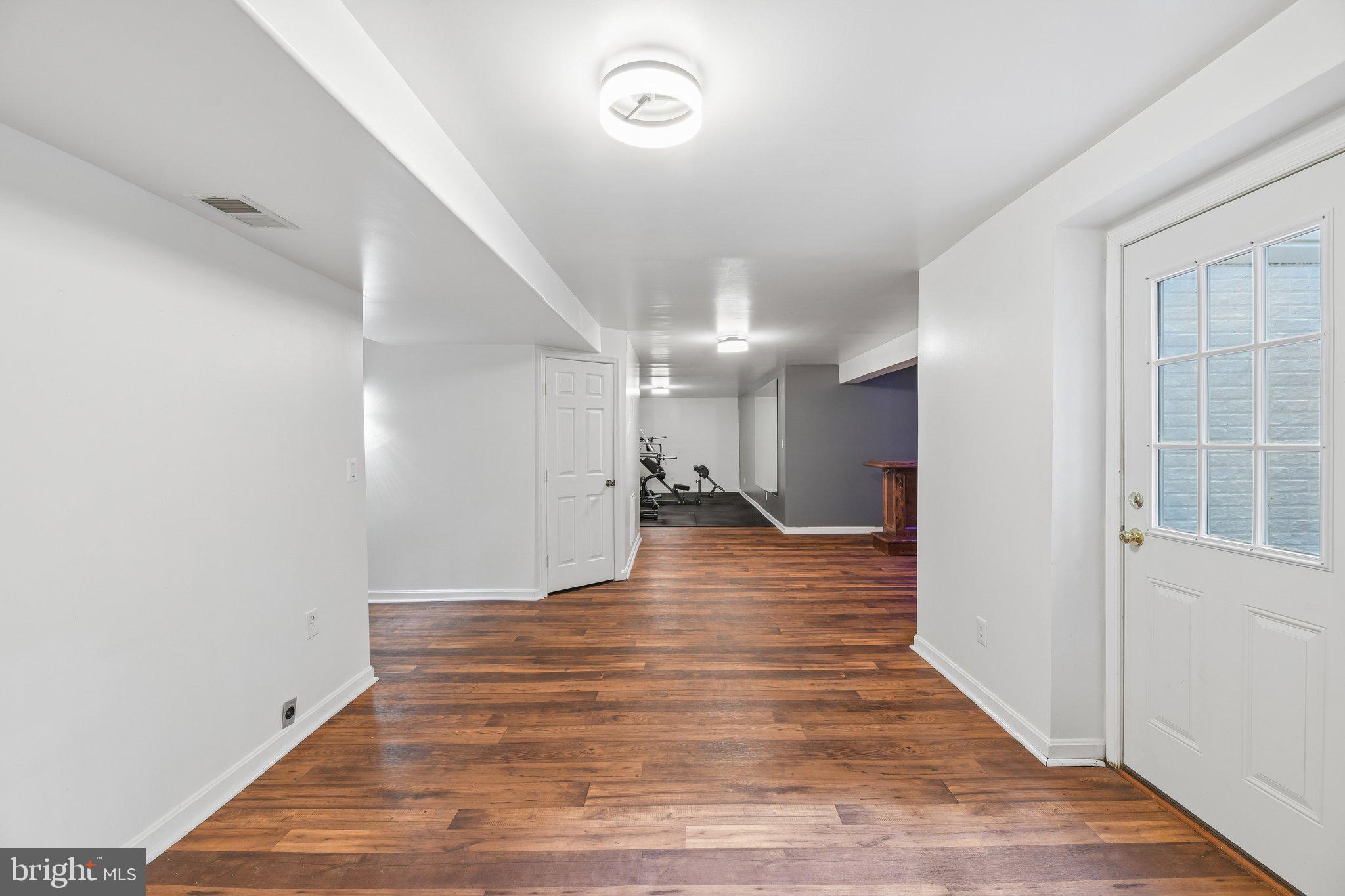 COX GLEN AT RICHFIELD STATION - Residential