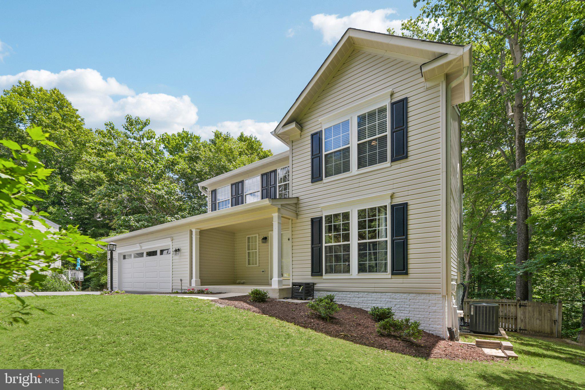 COX GLEN AT RICHFIELD STATION - Residential