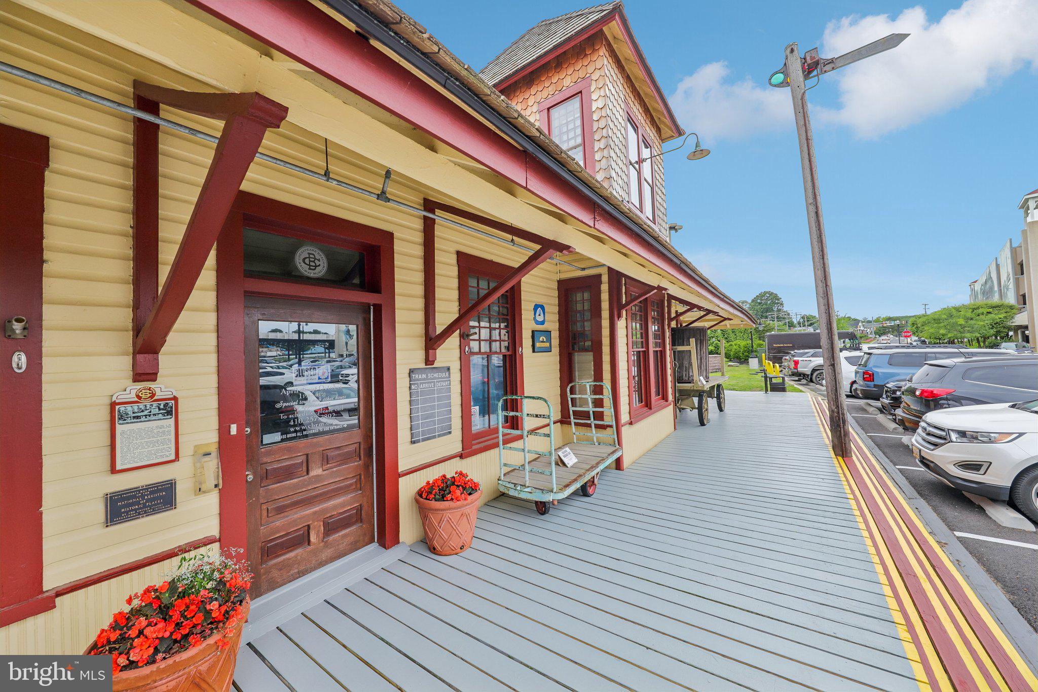 COX GLEN AT RICHFIELD STATION - Residential