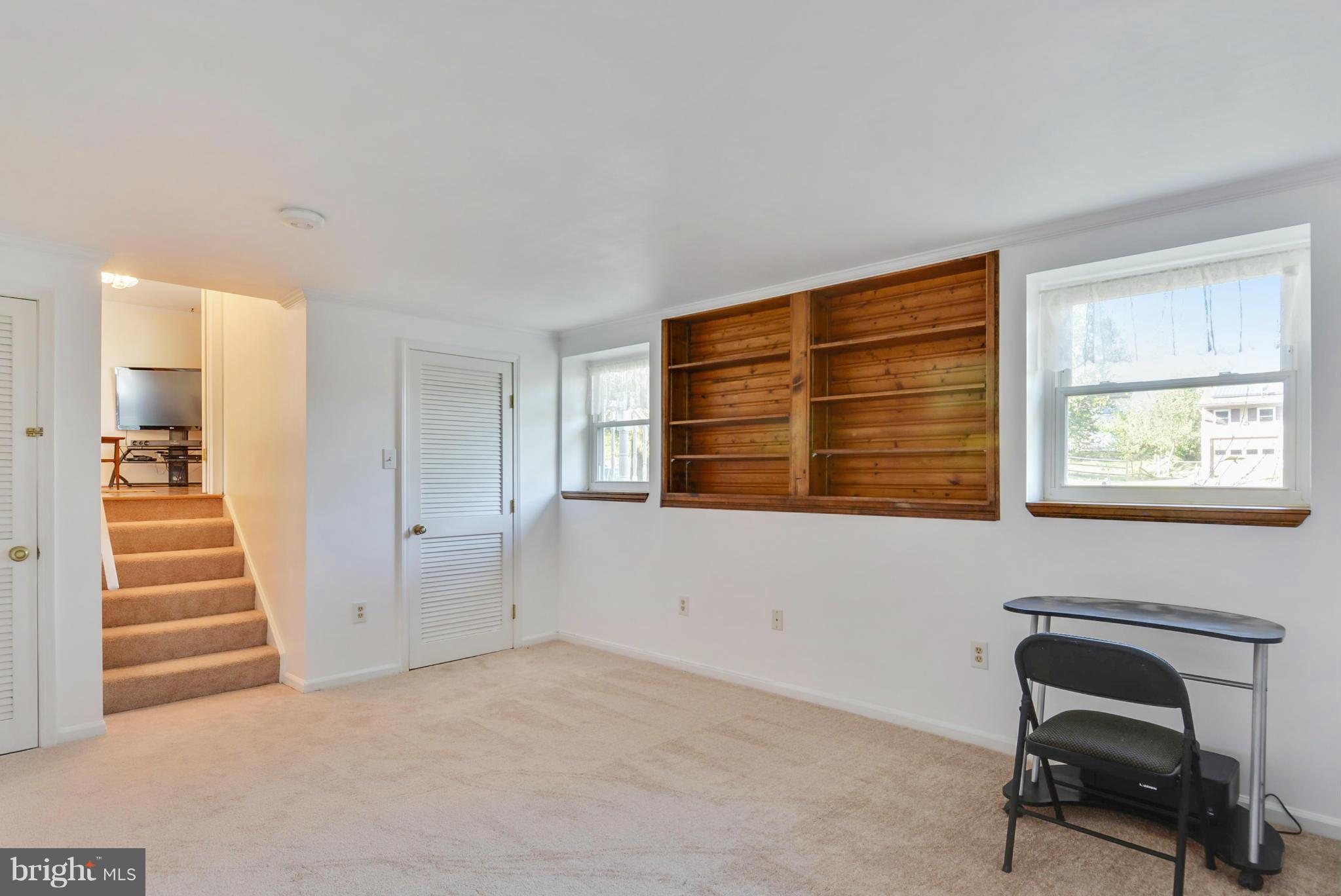 HILLCREST ORCHARDS - Residential
