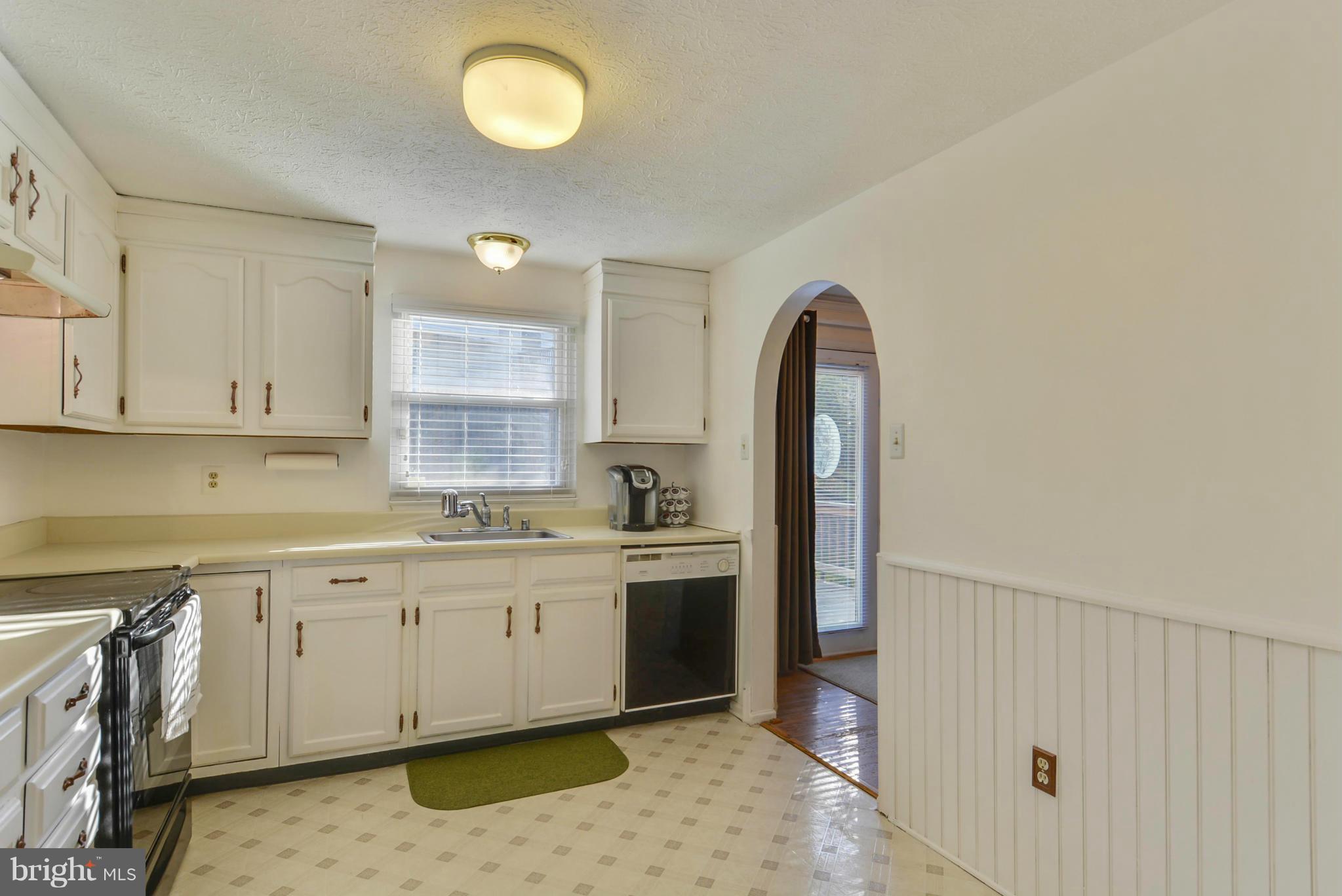 HILLCREST ORCHARDS - Residential